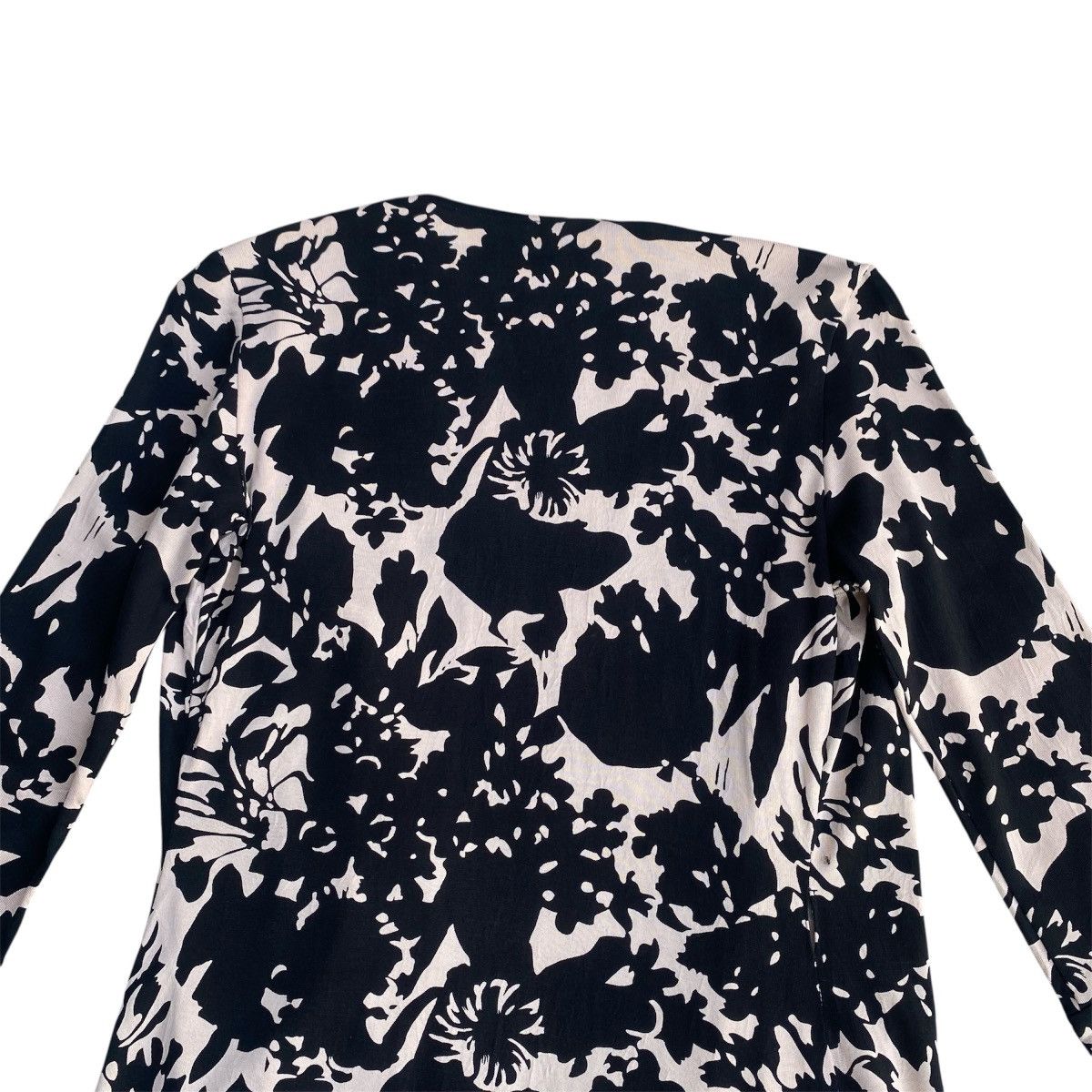 Diane von Furstenberg ‼️LAST DROP‼️Diane von Furstenberg Silk WrapDress Floral Print Size XS / US 0-2 / IT 36-38 - 9 Thumbnail