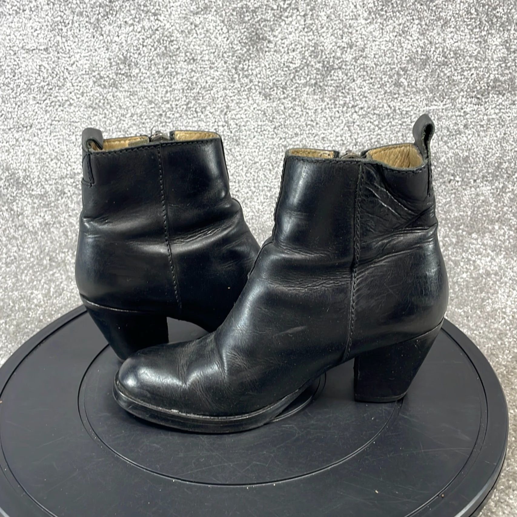 Acne Studios Acne Studios Booties Women's Size 6 Black Leather Almond Toe Block Heel Ankle Size US 6 / IT 36 - 3 Thumbnail