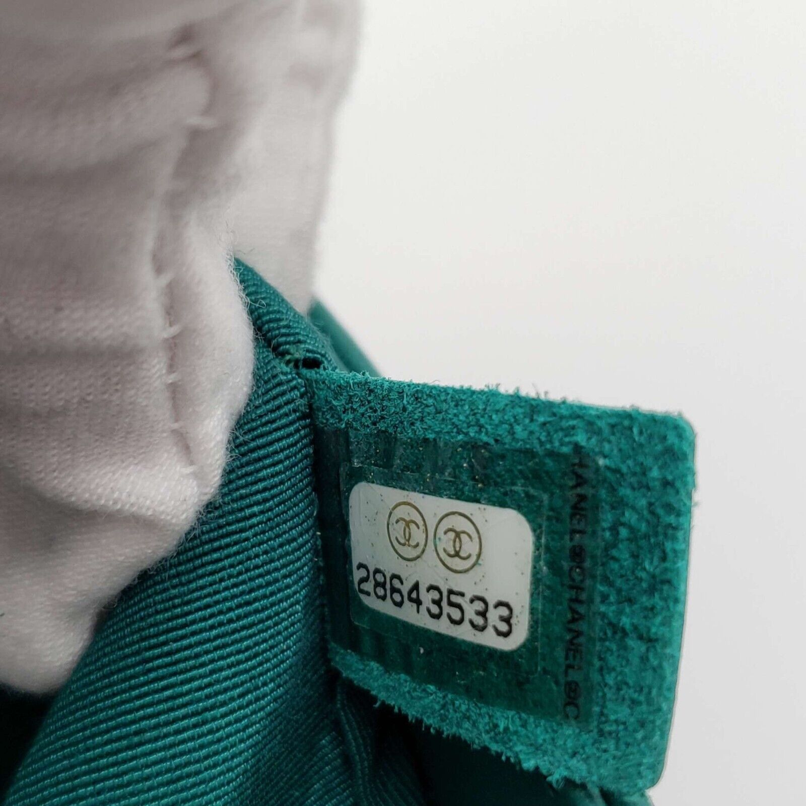 Chanel Authentic CHANEL Boy Green Leather Shoulder Bag 2650-080524 Size ONE SIZE - 21 Thumbnail