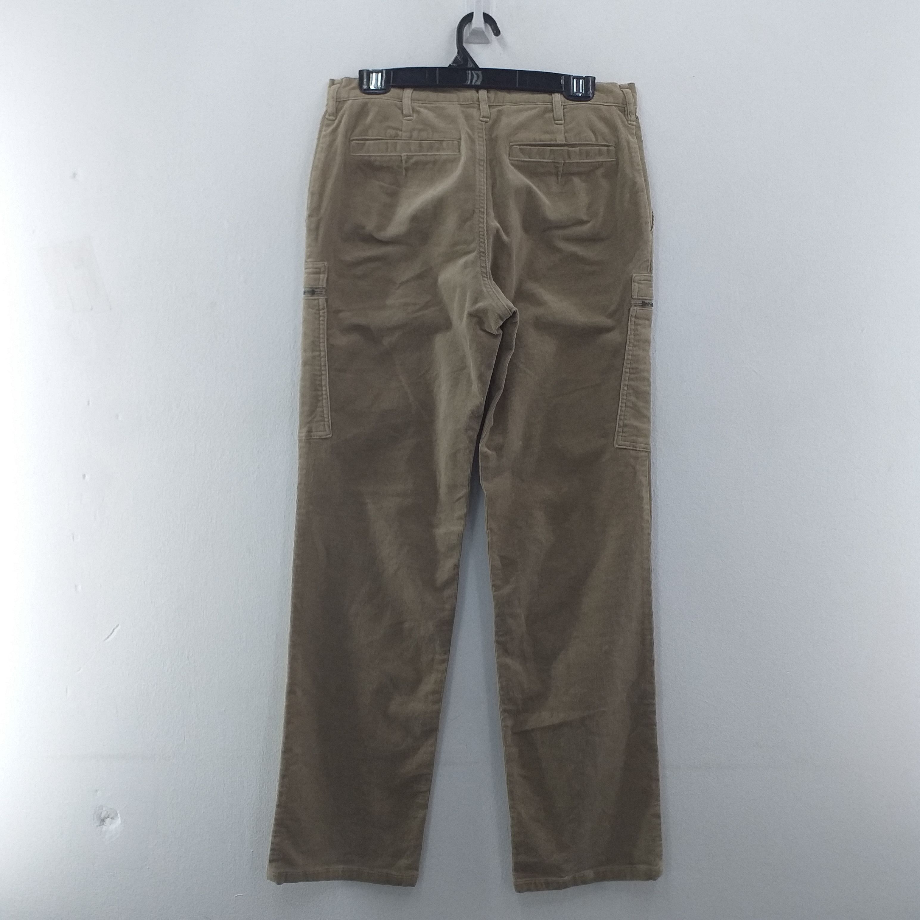 Japanese Brand Uniqlo Japanese Brand Cargo Corduroy Pocket Pant 30x33 CP033 Size US 30 / EU 46 - 2 Thumbnail