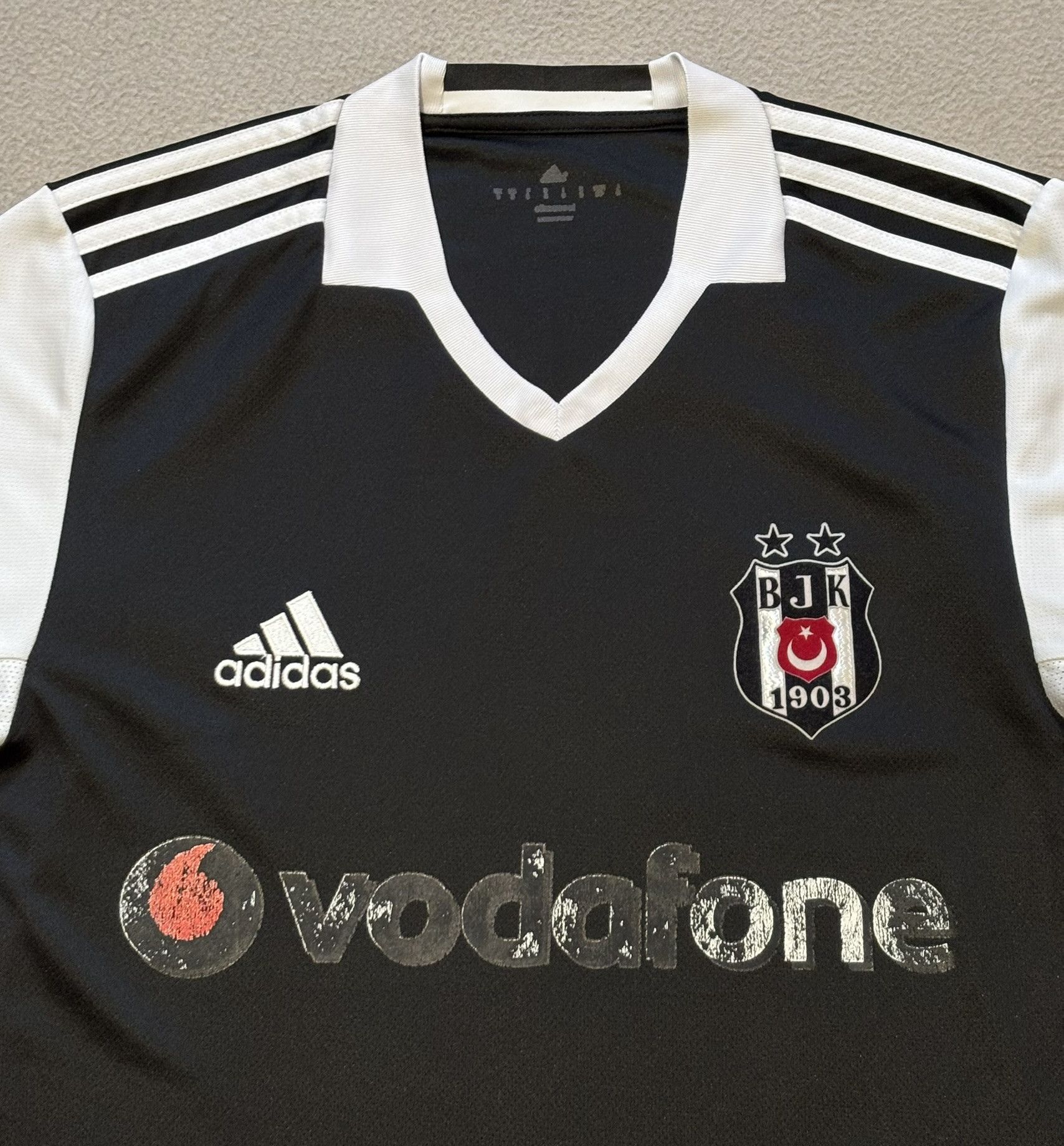 Adidas Besiktas JK 2016/2017 Adidas Football Jersey Size S Size US S / EU 44-46 / 1 - 6 Thumbnail
