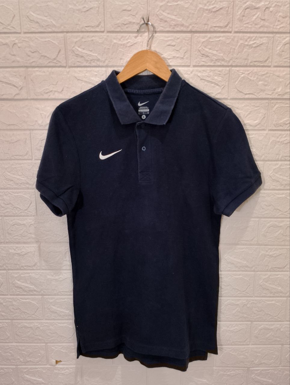 Nike NIKE Swoosh Logo Embroidered Polo Tee Size US S / EU 44-46 / 1 - 1 Thumbnail
