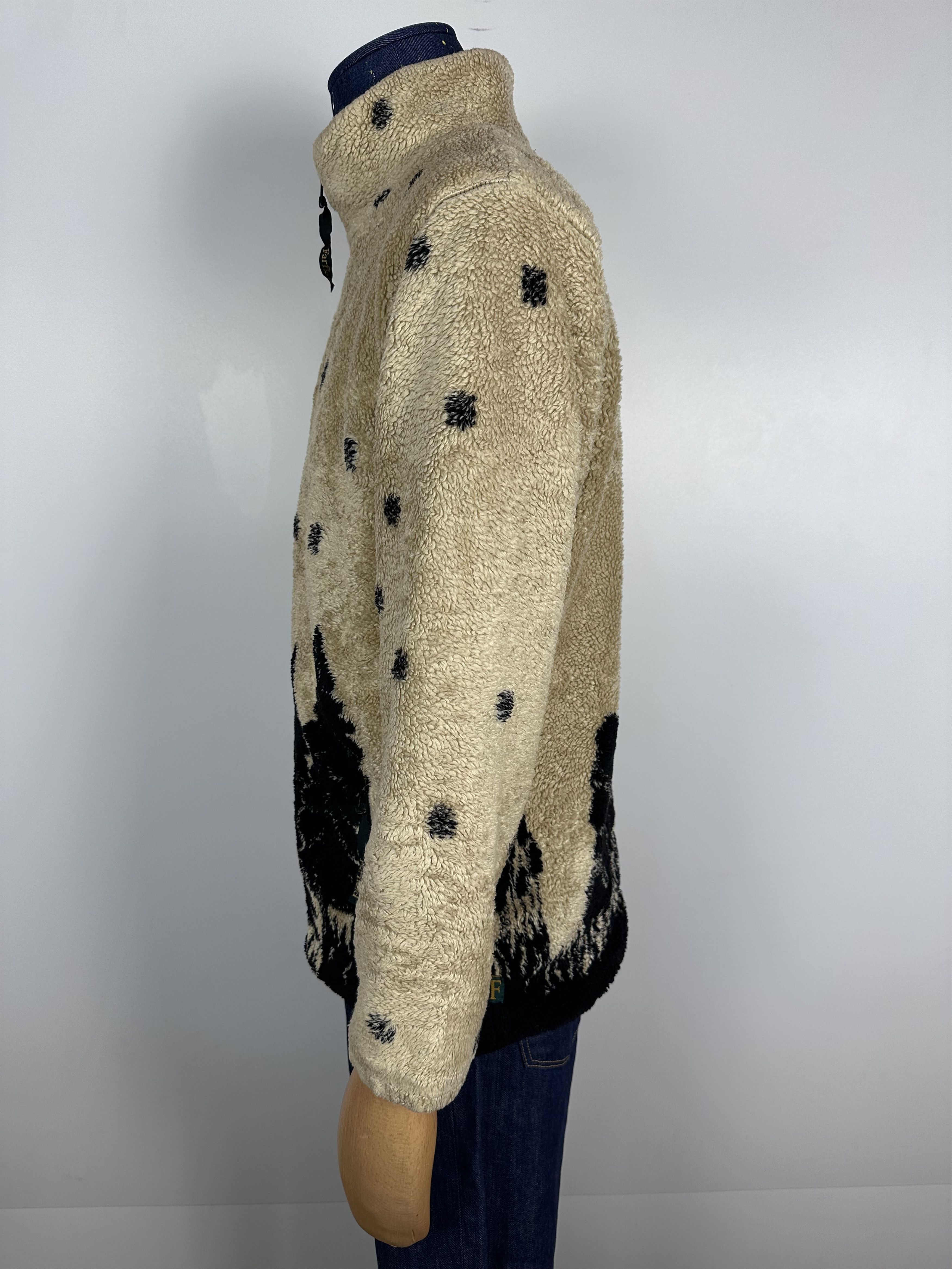 Vintage Vintage Wolf Forest Fleece Jacket Nature Print Mens Size M Size US M / EU 48-50 / 2 - 5 Thumbnail