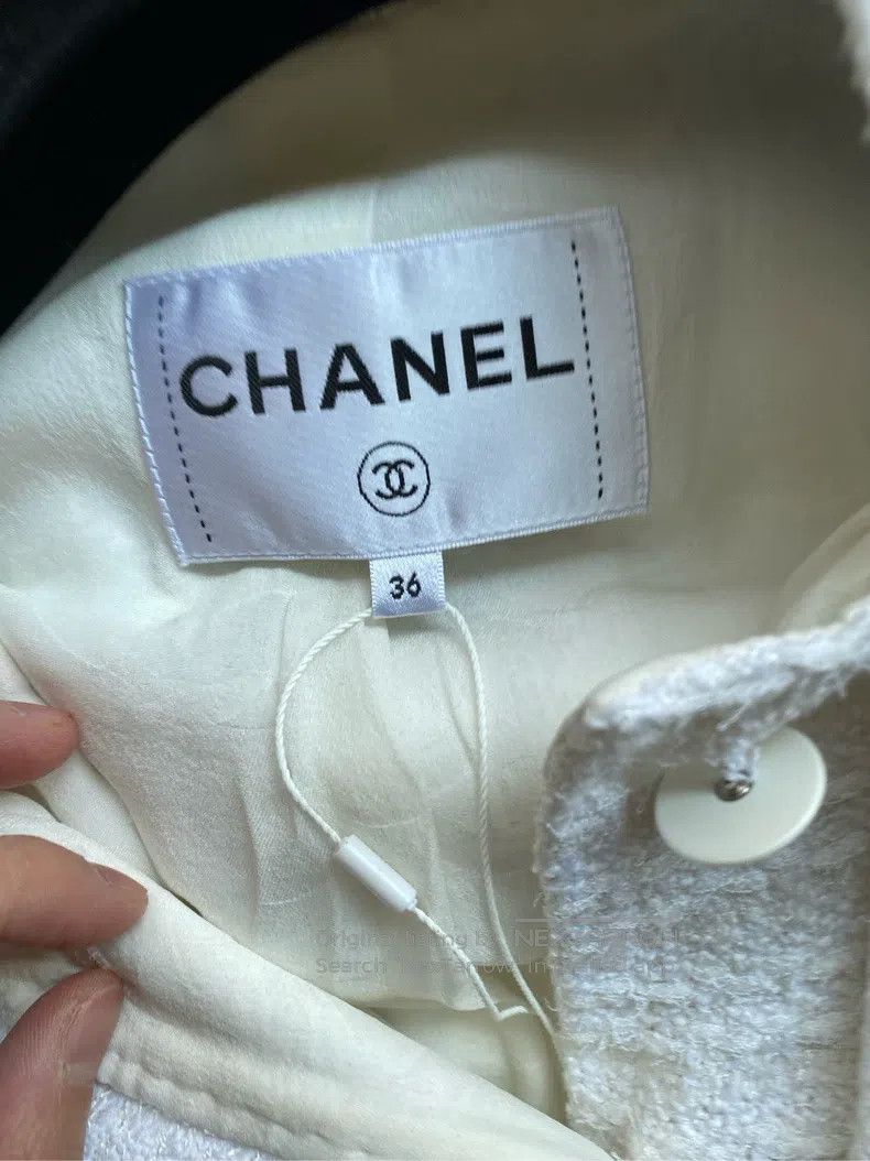 Chanel Chanel 21C white streamer diamond button jacket Size XS / US 0-2 / IT 36-38 - 3 Thumbnail