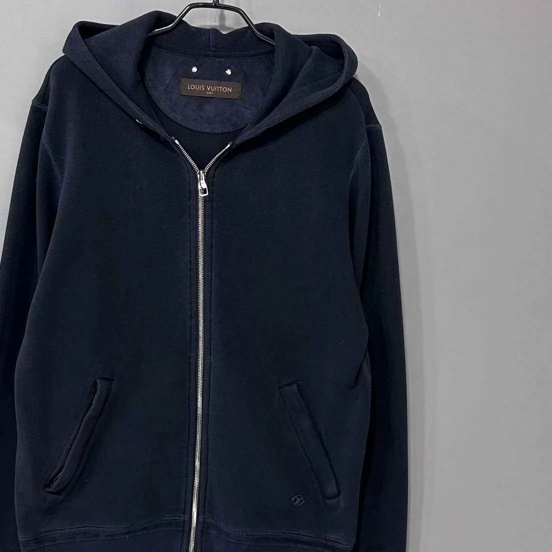 Louis Vuitton LV Navy Blue Hoodie L Size US L / EU 52-54 / 3 - 2 Thumbnail