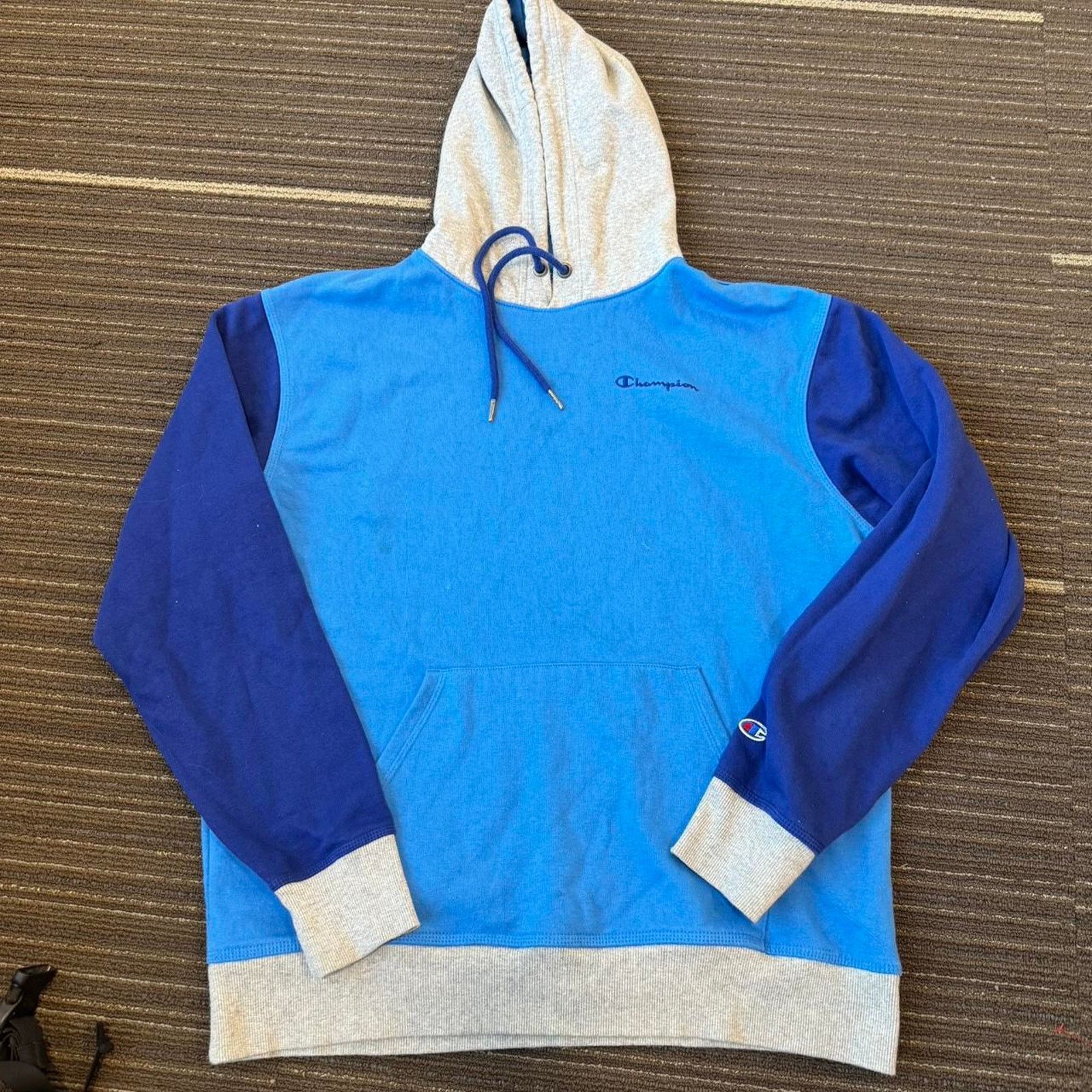 Champion Distressed Blue and grey Champion hoodie Size US L / EU 52-54 / 3 - 1 Thumbnail