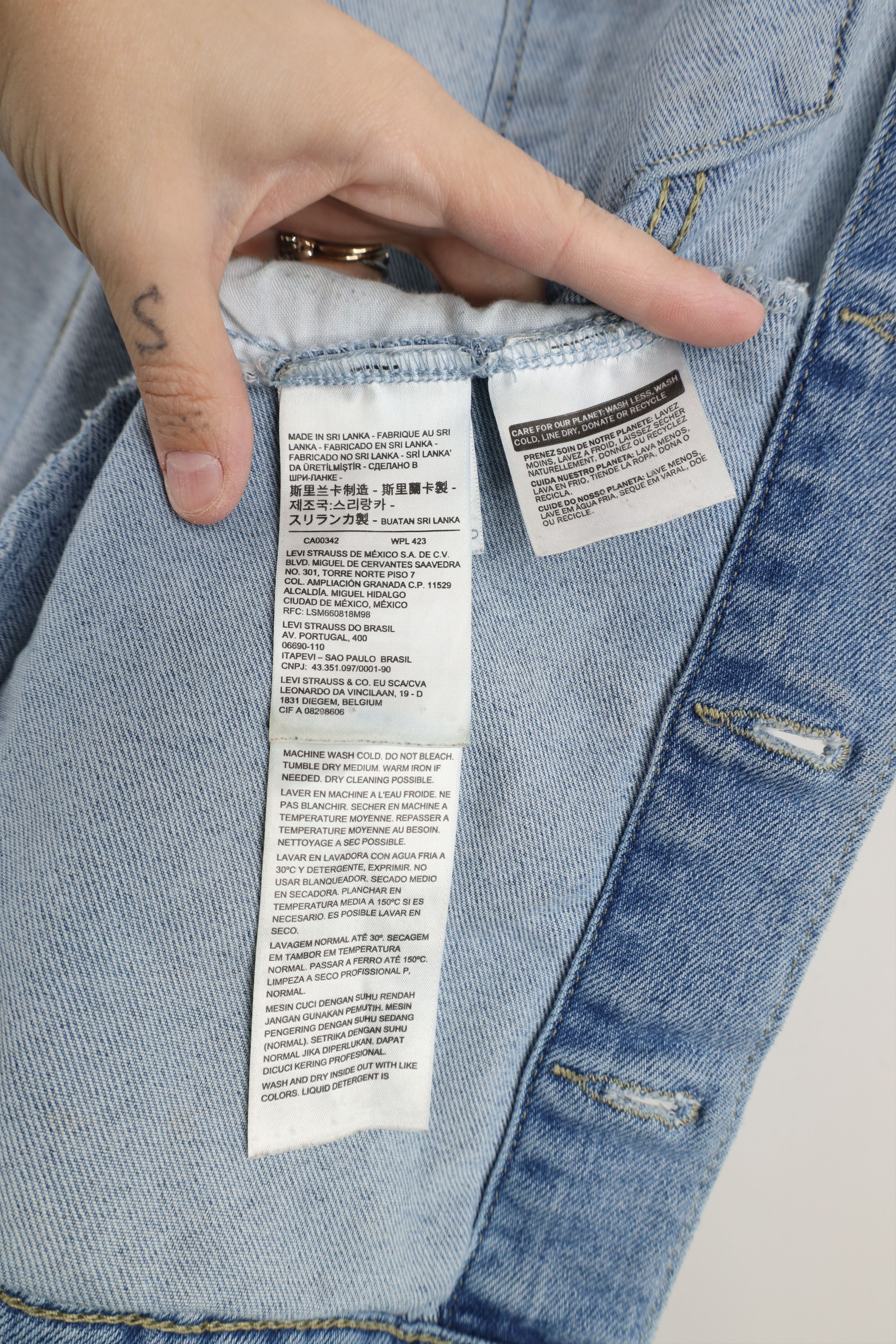 Levi's Vintage Y2K Levis Stretch Denim Jean Trucker Jacket Blue Size XL / US 12-14 / IT 48-50 - 11 Thumbnail