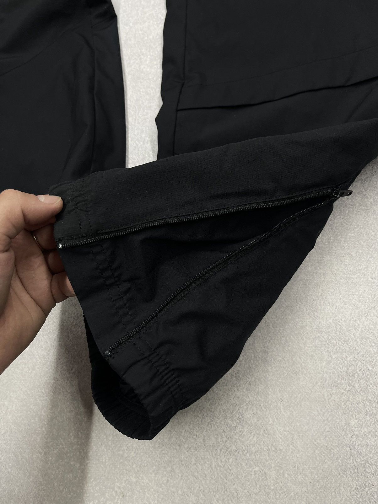 Nike Vintage Nike Nylon Black Sweatpants Double Big Logo Swoosh Size US 30 / EU 46 - 10 Thumbnail