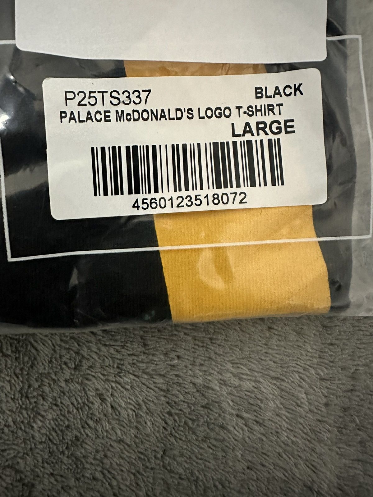 Palace Palace & collab Size US L / EU 52-54 / 3 - 6 Thumbnail