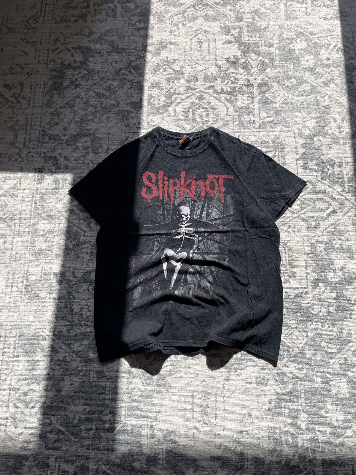 Pre-owned Band Tees X Rock T Shirt Thrashed Vintage Slipknot .5: The Gray Chapter Tshirt 2015 In Black