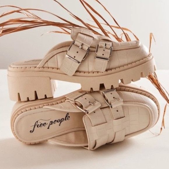 Free People Free People Women's Lyra Lug Loafer, size 40 (9.5), Off Whit Size US 9.5 / IT 39.5 - 1 Thumbnail