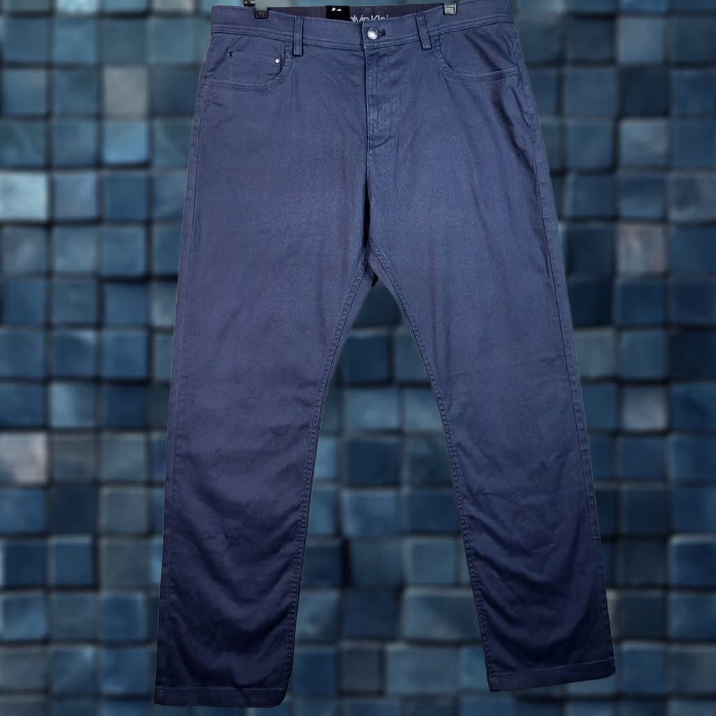 Calvin Klein Calvin Klein Royal Navy Men's Casual straight leg Pants 36W 32L Blue Cotton Blend Elastane Regular 36 Inseam 32 Button Closure Casual Mens Pants Size US 36 / EU 52 - 1 Thumbnail