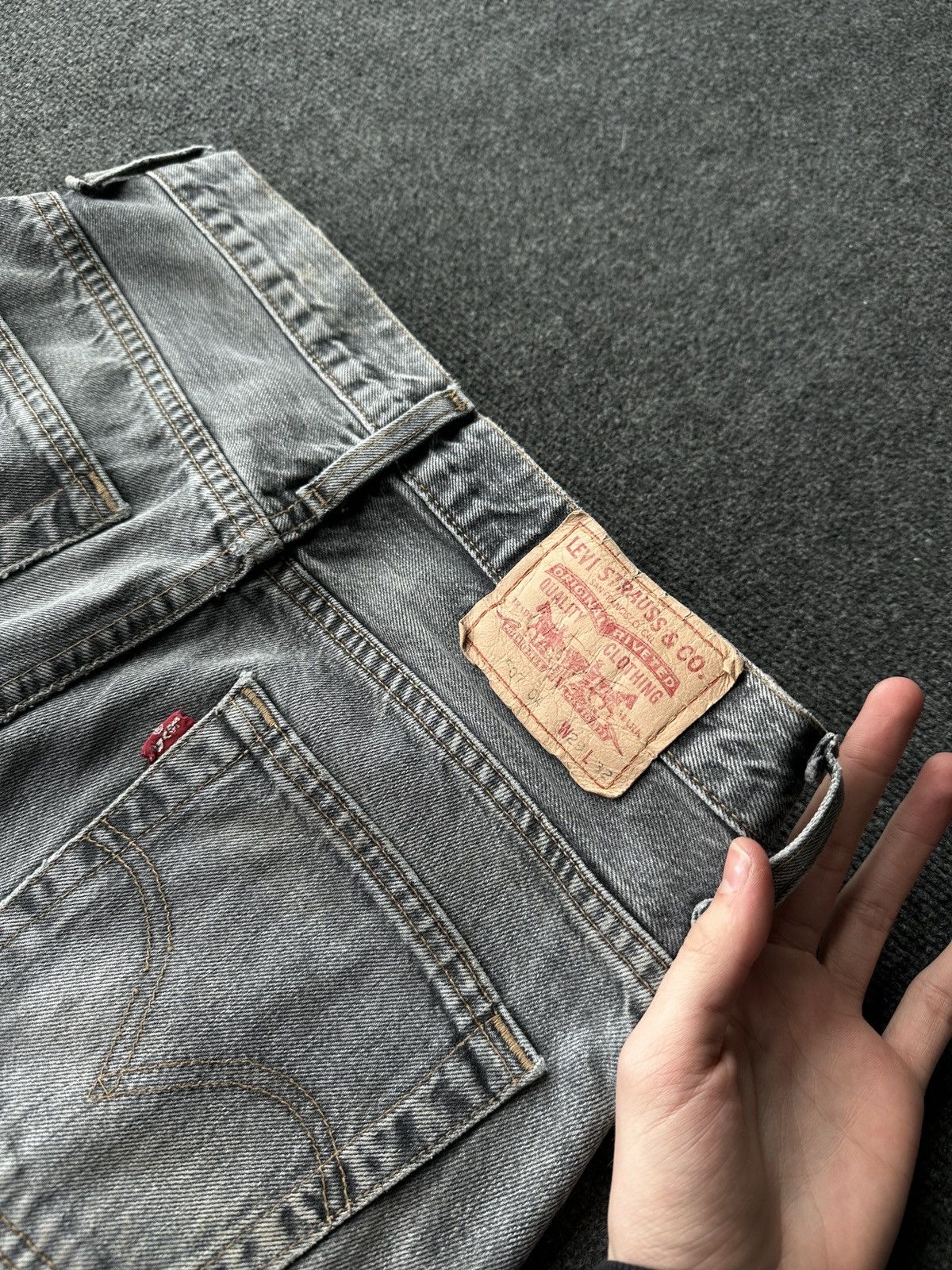 Levi's 🚨 VNTG LEVI’S 507 DISSTRESSED GRAY PAINTED WASHED Size US 29 - 11 Thumbnail