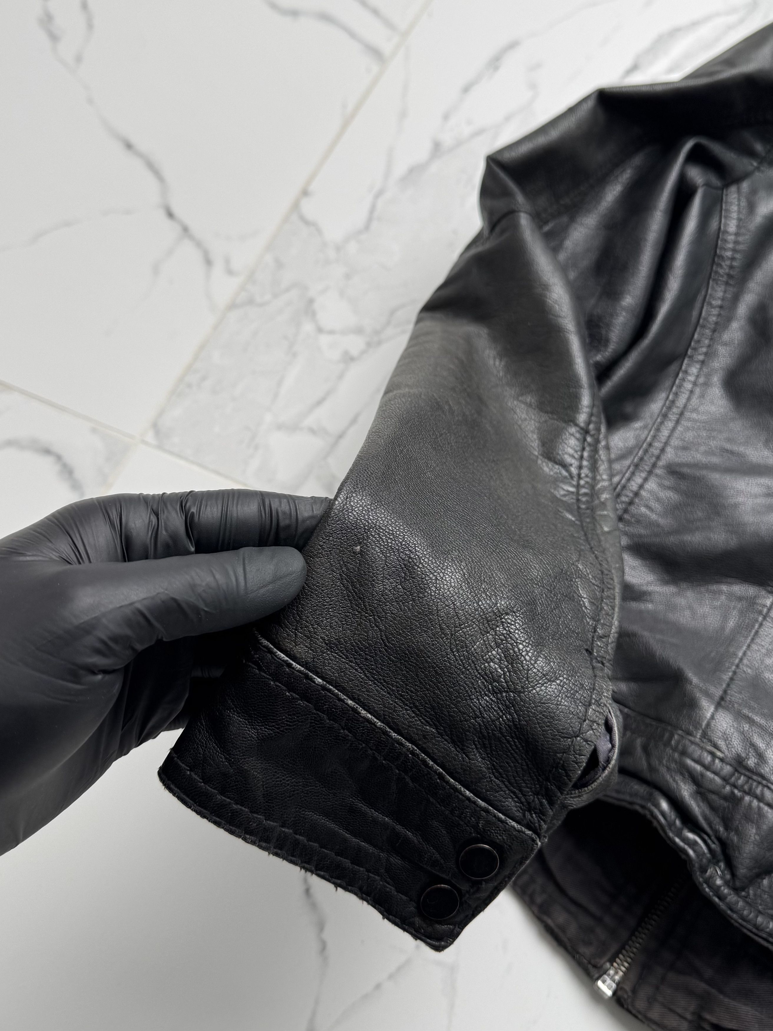 Vintage Vintage Women's Black Leather Jacket Zip Up Biker Style Size M / US 6-8 / IT 42-44 - 15 Thumbnail