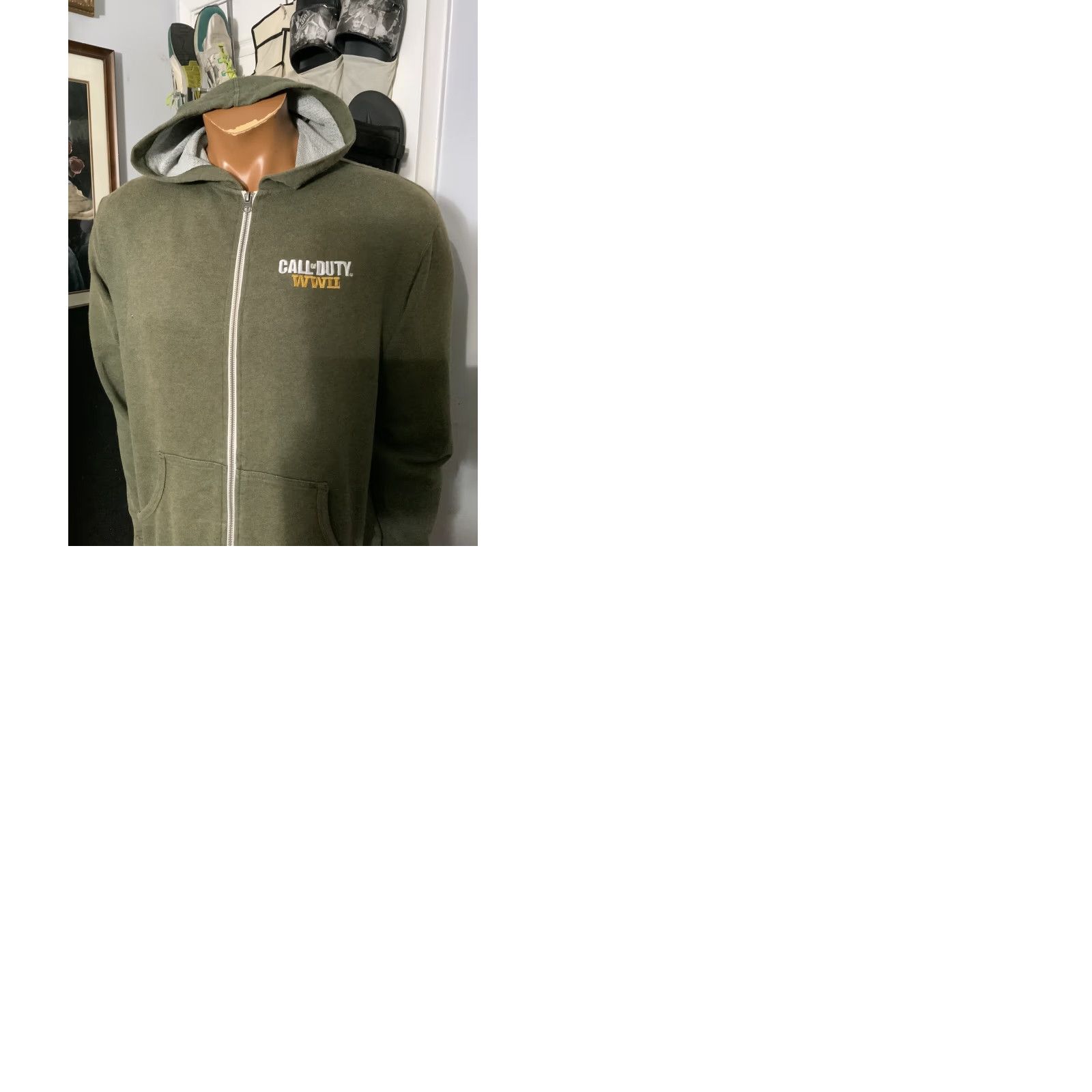 Vintage Call Of Duty WWII World War 2 Independent Trading Olive Zip Gaming Hoodie Sz. M Mens Size US M / EU 48-50 / 2 - 10 Thumbnail