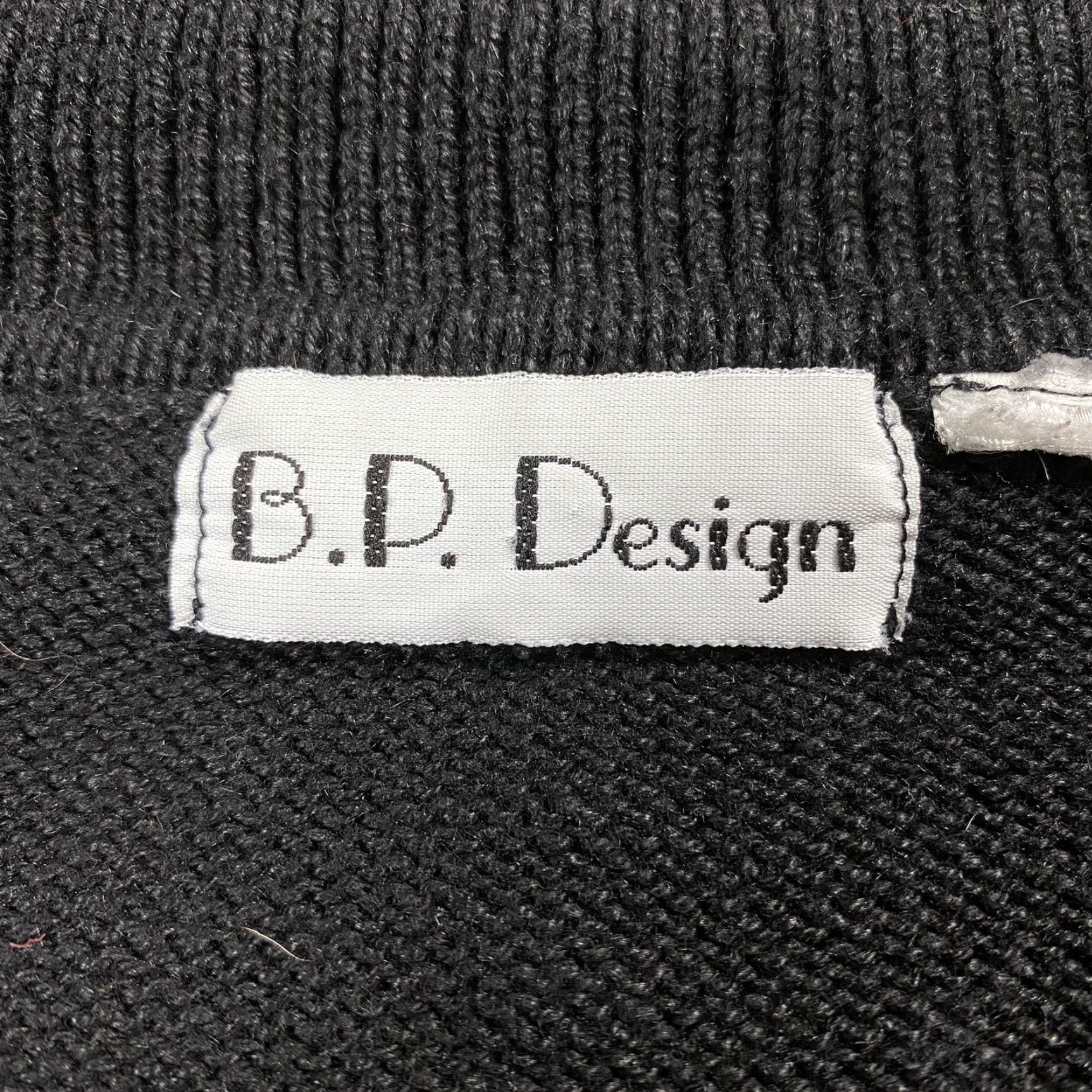Vintage VINTAGE BP DESIGN BLACK KNIT CARDIGAN SWEATER EMBROIDERED HOLLY MEDIUM WOMENS Size M / US 6-8 / IT 42-44 - 3 Thumbnail
