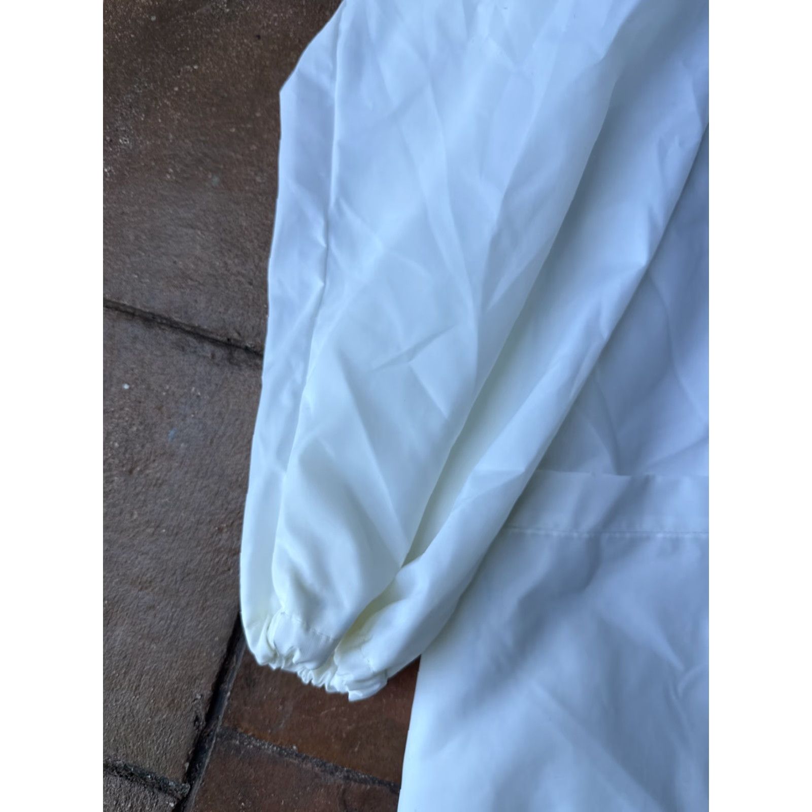 Vintage VINTAGE ILGWU Workers Union Employee Nylon Jacket XL White RARE - ILGWU - Jacket, Windbreaker, Unisex Adults, 80s, Logo, Button Closure Size US XL / EU 56 / 4 - 4 Thumbnail