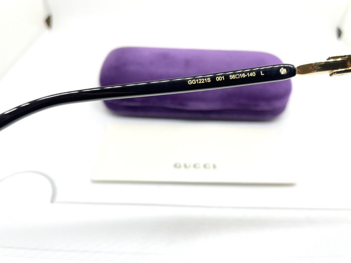 Vintage Gucci sunglasses GG1221S 001 56 Made in Japan New Collection Size ONE SIZE - 11 Thumbnail
