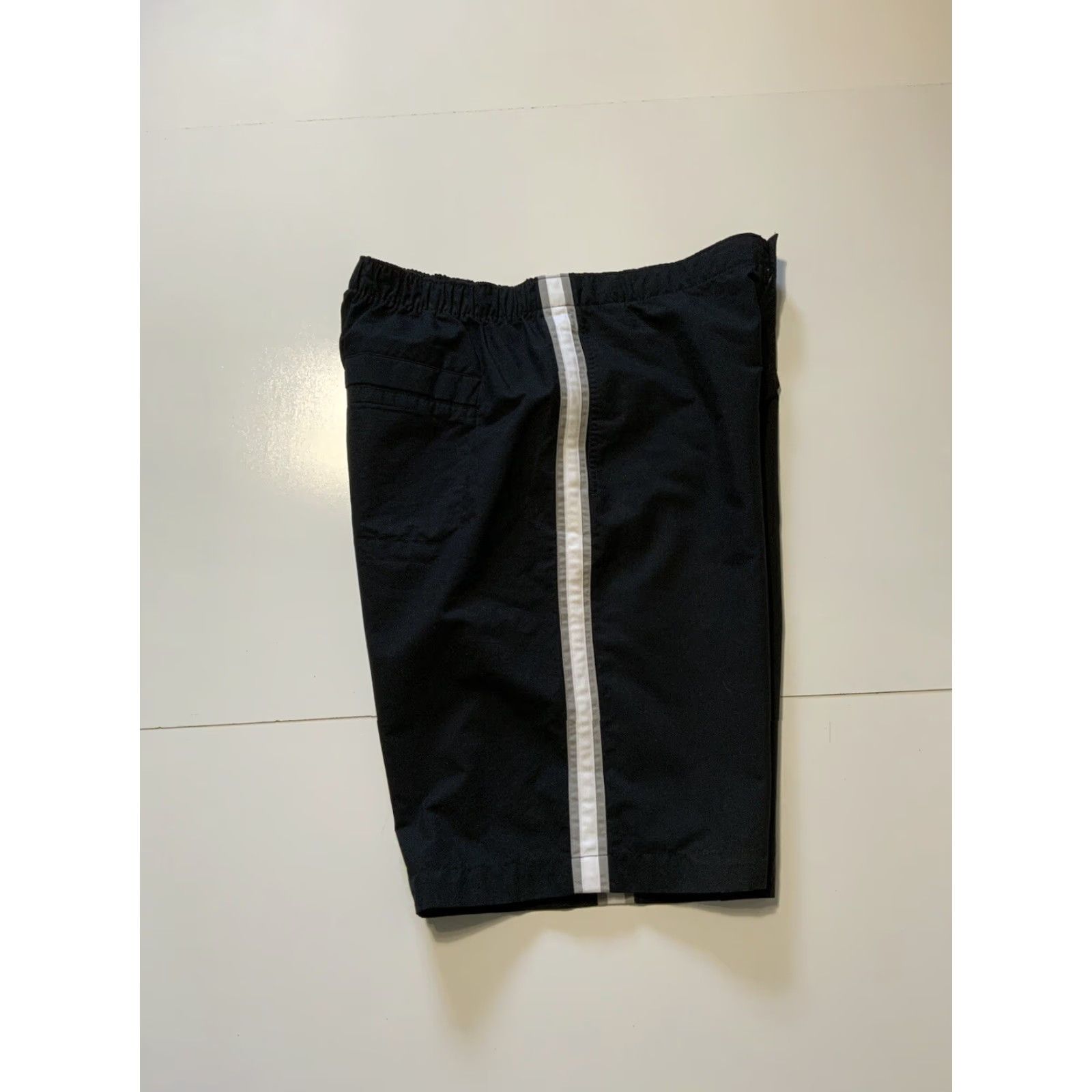 Nike VINTAGE Nike Swoosh Polyester Side Stripe Black Cargo Athletic Shorts Sz. L Mens Athletic Black Cargo Shorts Swoosh 90s Y2K Size US 33 - 3 Thumbnail