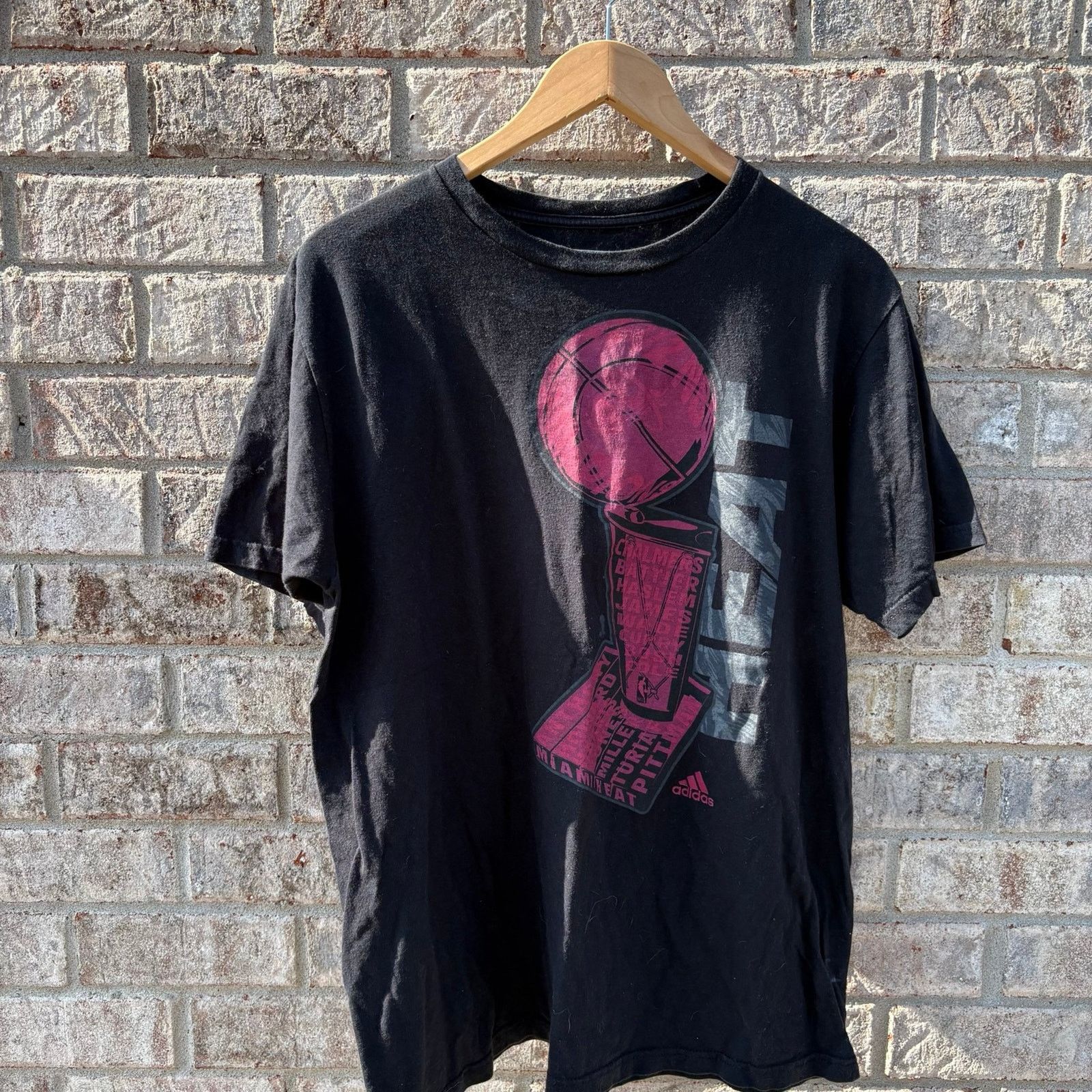 NBA Miami Heat championship T-shirt Size US L / EU 52-54 / 3 - 1 Thumbnail