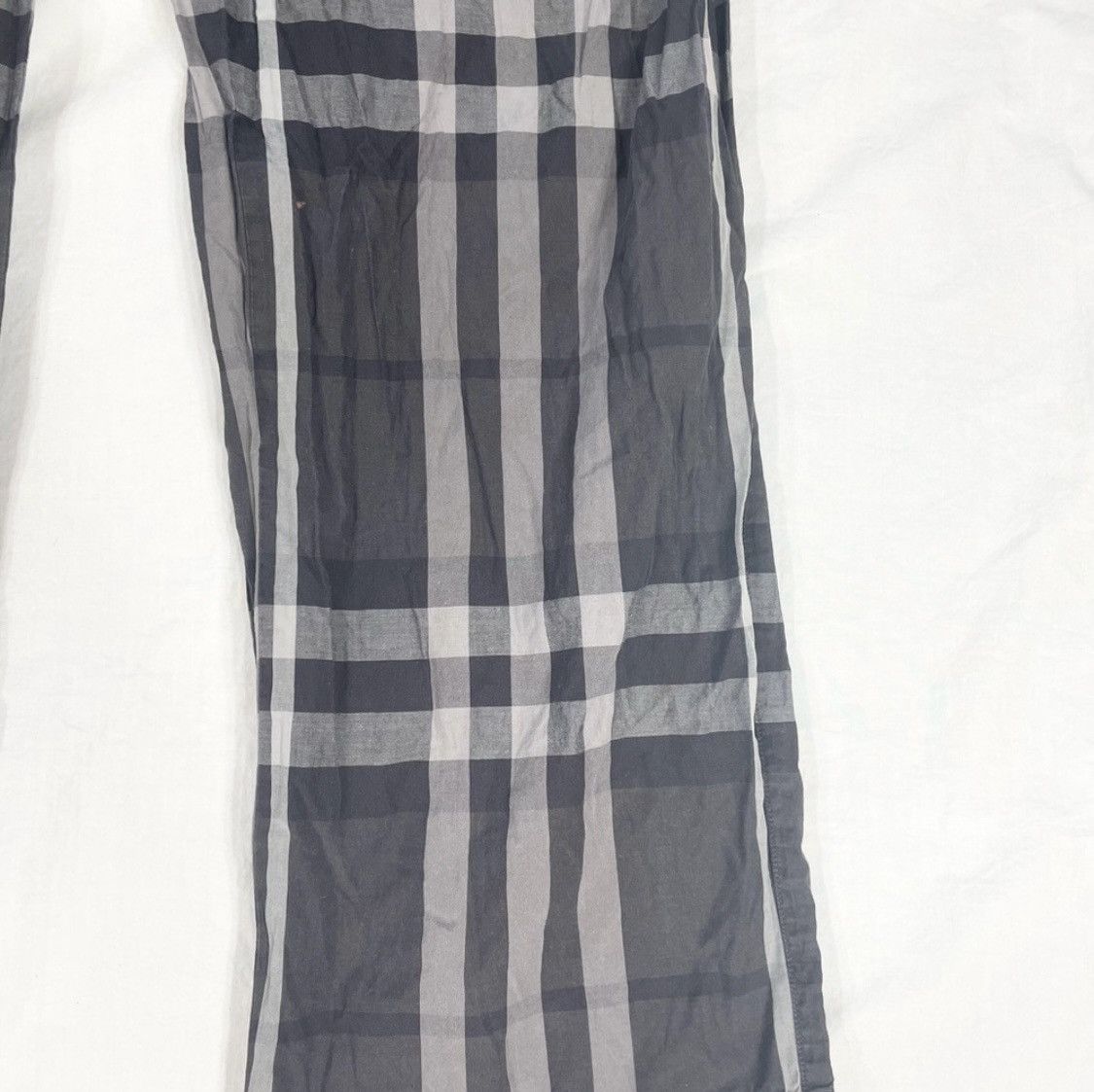Burberry Burberry plaid men’s pants Size US 29 - 4 Thumbnail