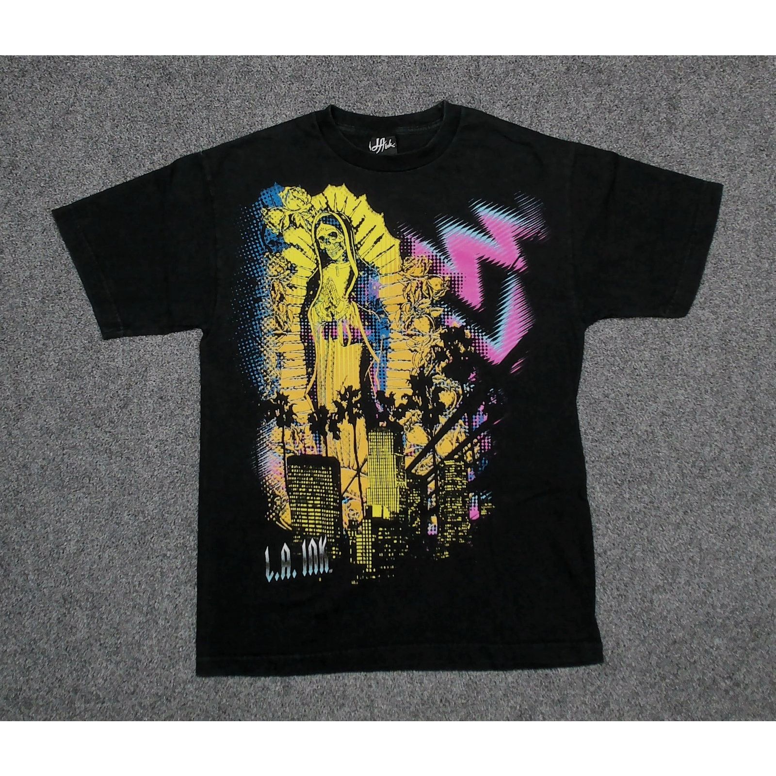 Other Vintage / Discovery / L.A. Ink 2008 Neon Skull Graphic Tee Size US M / EU 48-50 / 2 - 3 Thumbnail