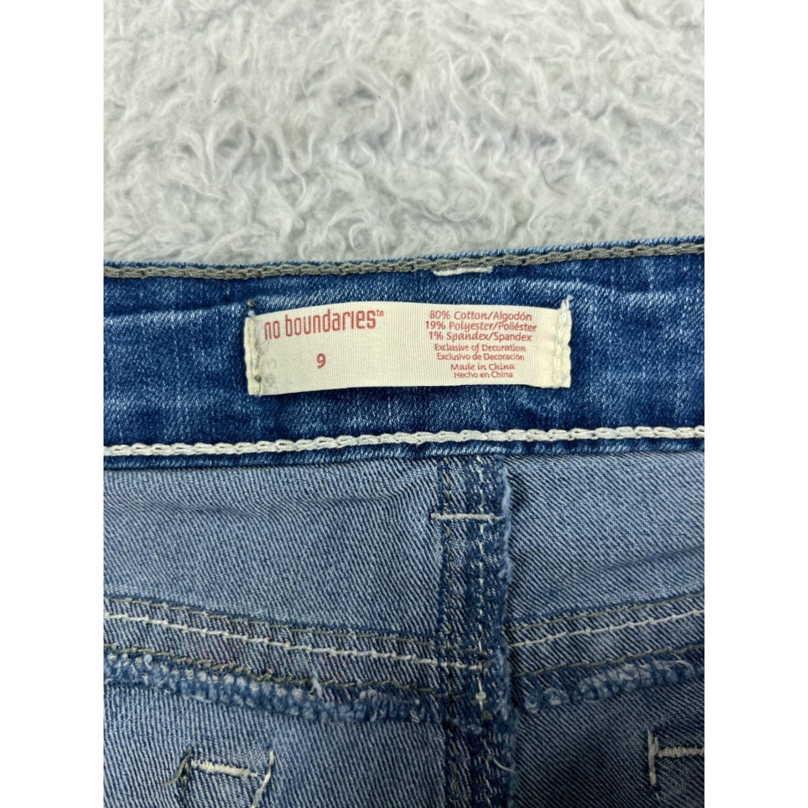Vintage No Boundaries Jeans Women 9 Regular Blue Light Wash Distressed Flared Denim Inseam 30 Size 30" / US 8 / IT 44 - 3 Thumbnail