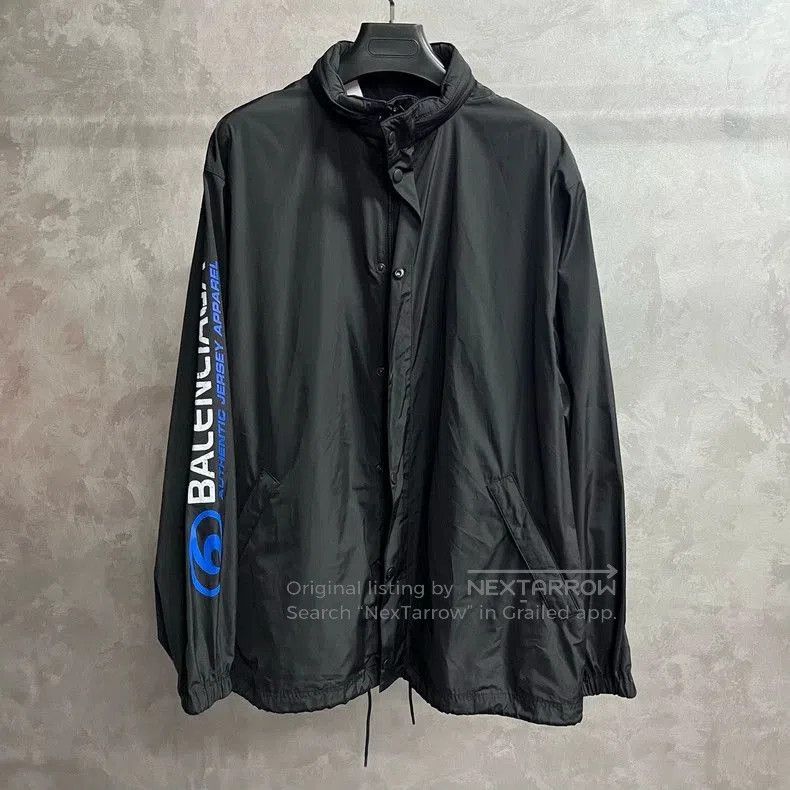 Balenciaga Balenciaga Black Logo Print Button Jacket. Size US S / EU 44-46 / 1 - 1 Thumbnail