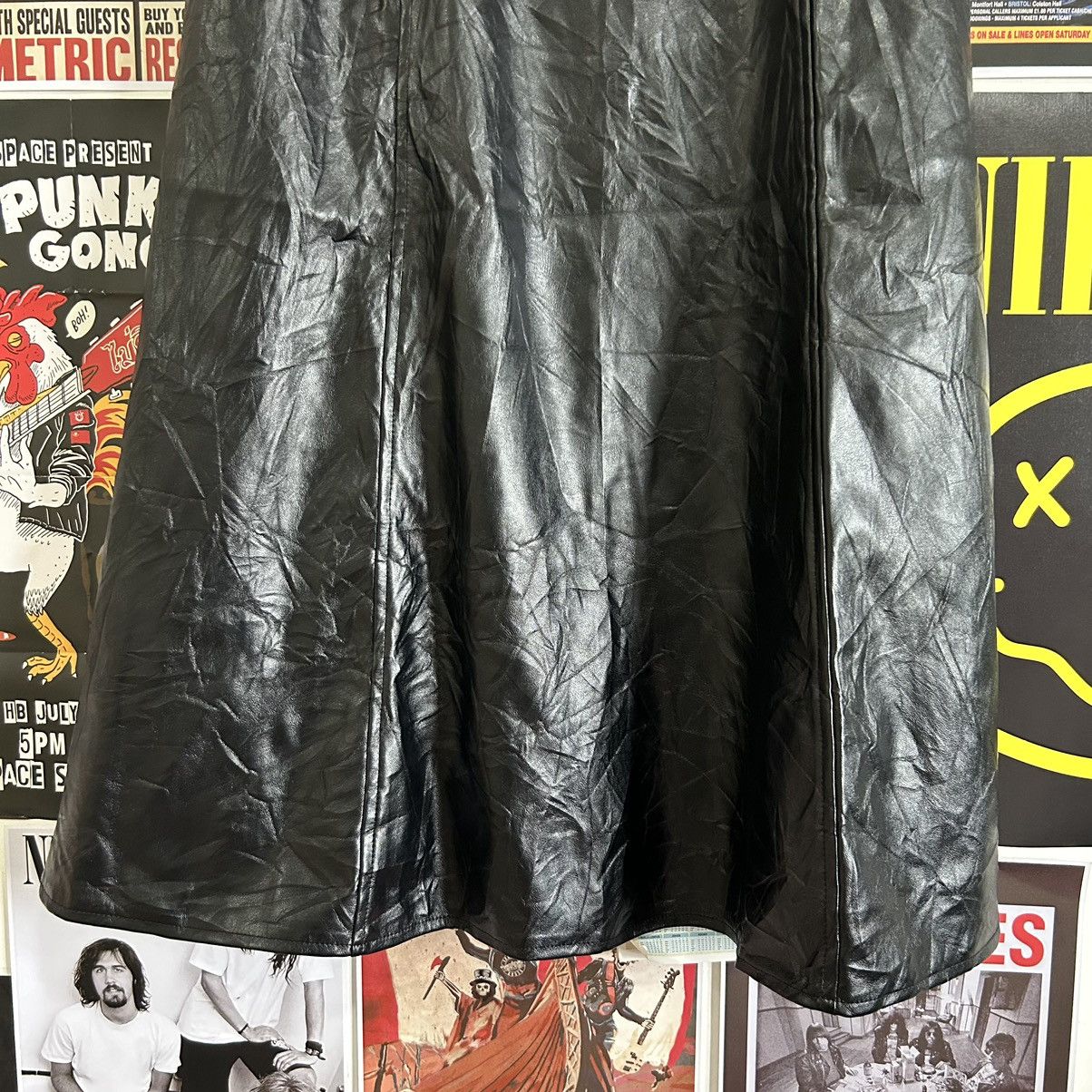 Vintage Vintage GU Japanese Synthetic Leather Skirt Size 24" / US 00 / IT 34 - 3 Thumbnail