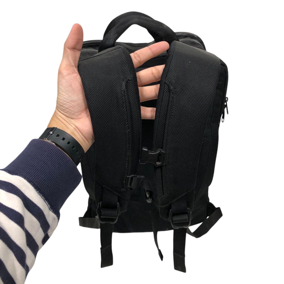 The North Face 📌Rich Black Back Pack The North Face Shuttle Series Size ONE SIZE - 12 Thumbnail