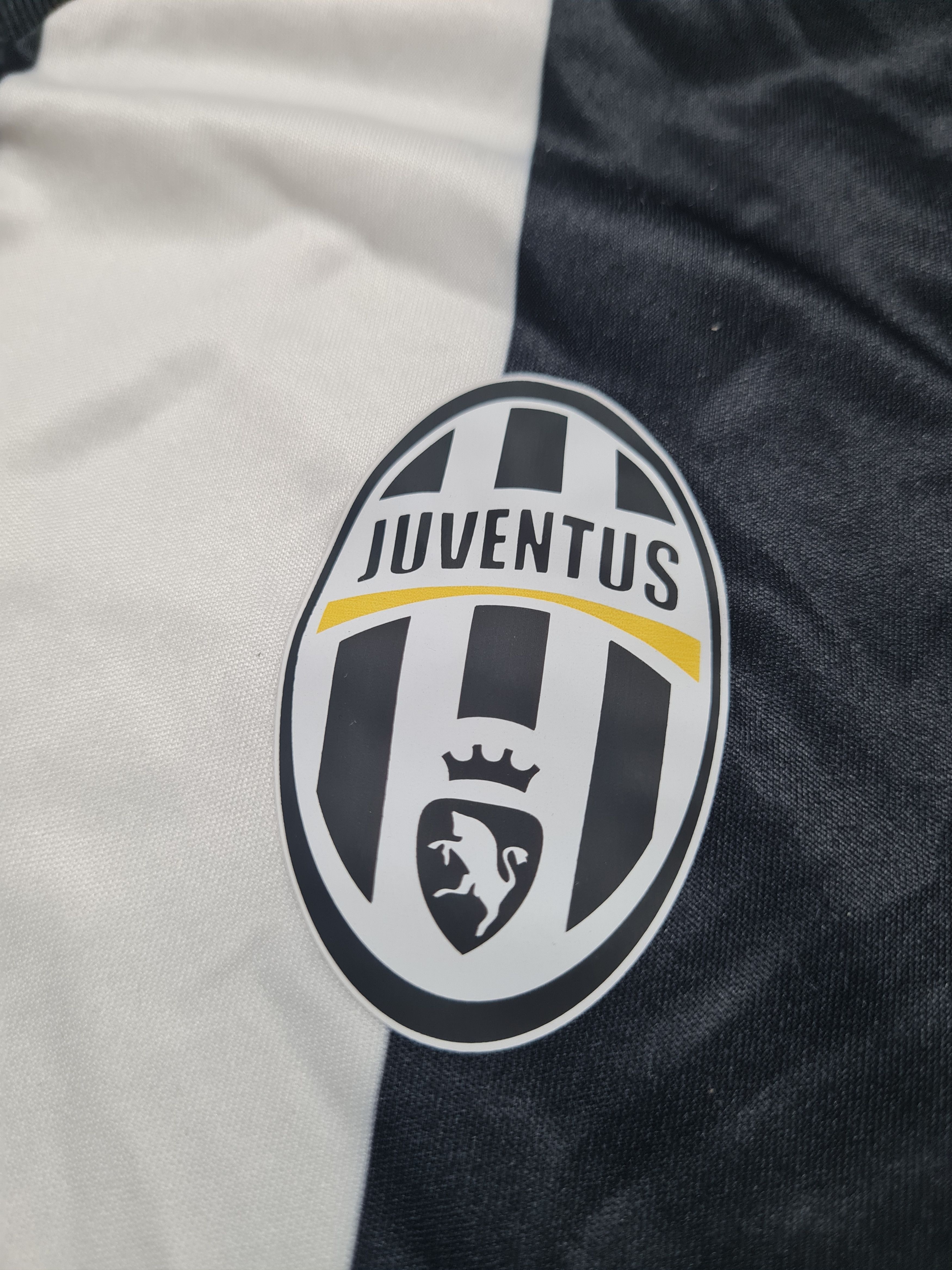 Adidas JUVENTUS 2015-16 HOME FOOTBALL SOCCER JERSEY ACADEMY ADIDAS Size US M / EU 48-50 / 2 - 12 Thumbnail