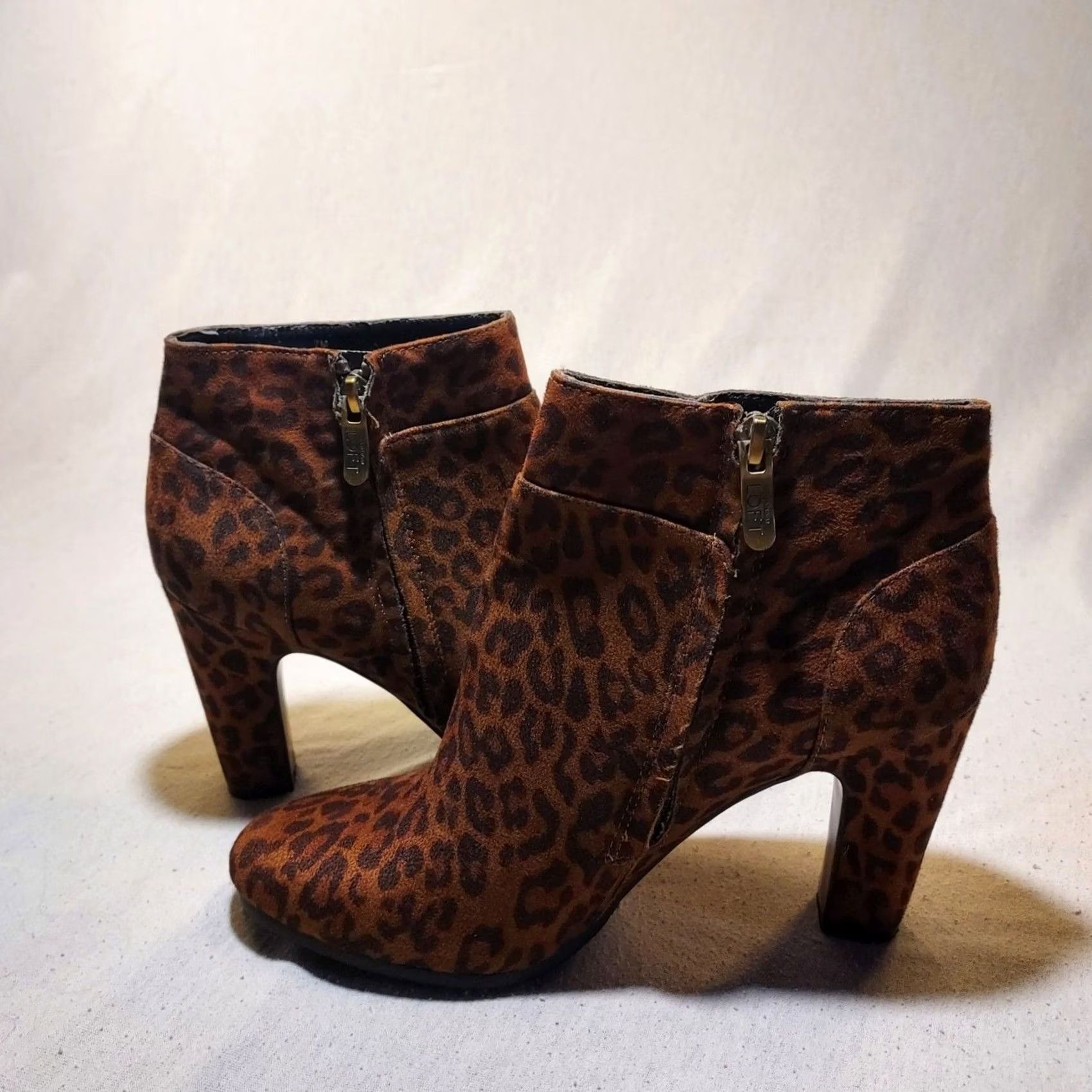 Ann Taylor Ann Taylor LOFT Leopard Ankle Booties Block Heel Zip Shoes Women Leather Ankle Boots Multicolor Animal Print Casual 7M Winter Fall Spring Womens Size US 7 / IT 37 - 3 Thumbnail