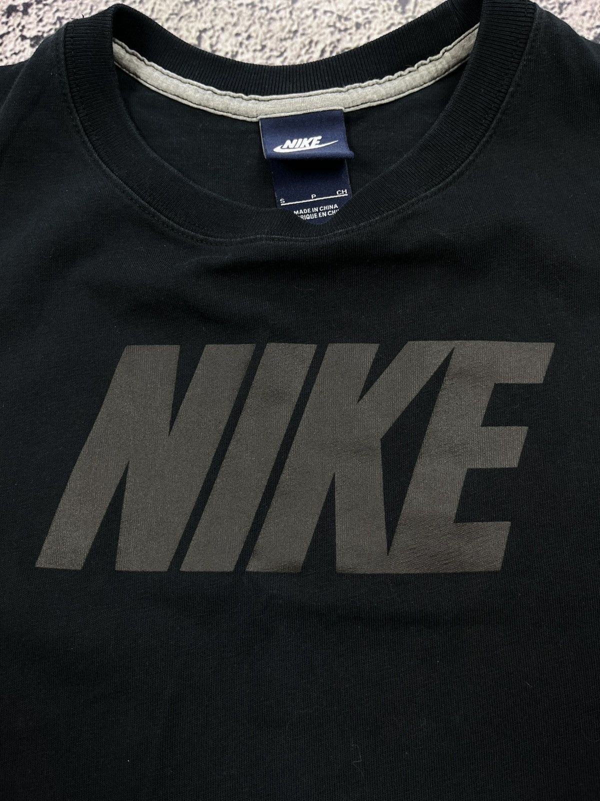 Nike Vintage Y2K Nike logo tank top streetwear size S Size US S / EU 44-46 / 1 - 4 Thumbnail
