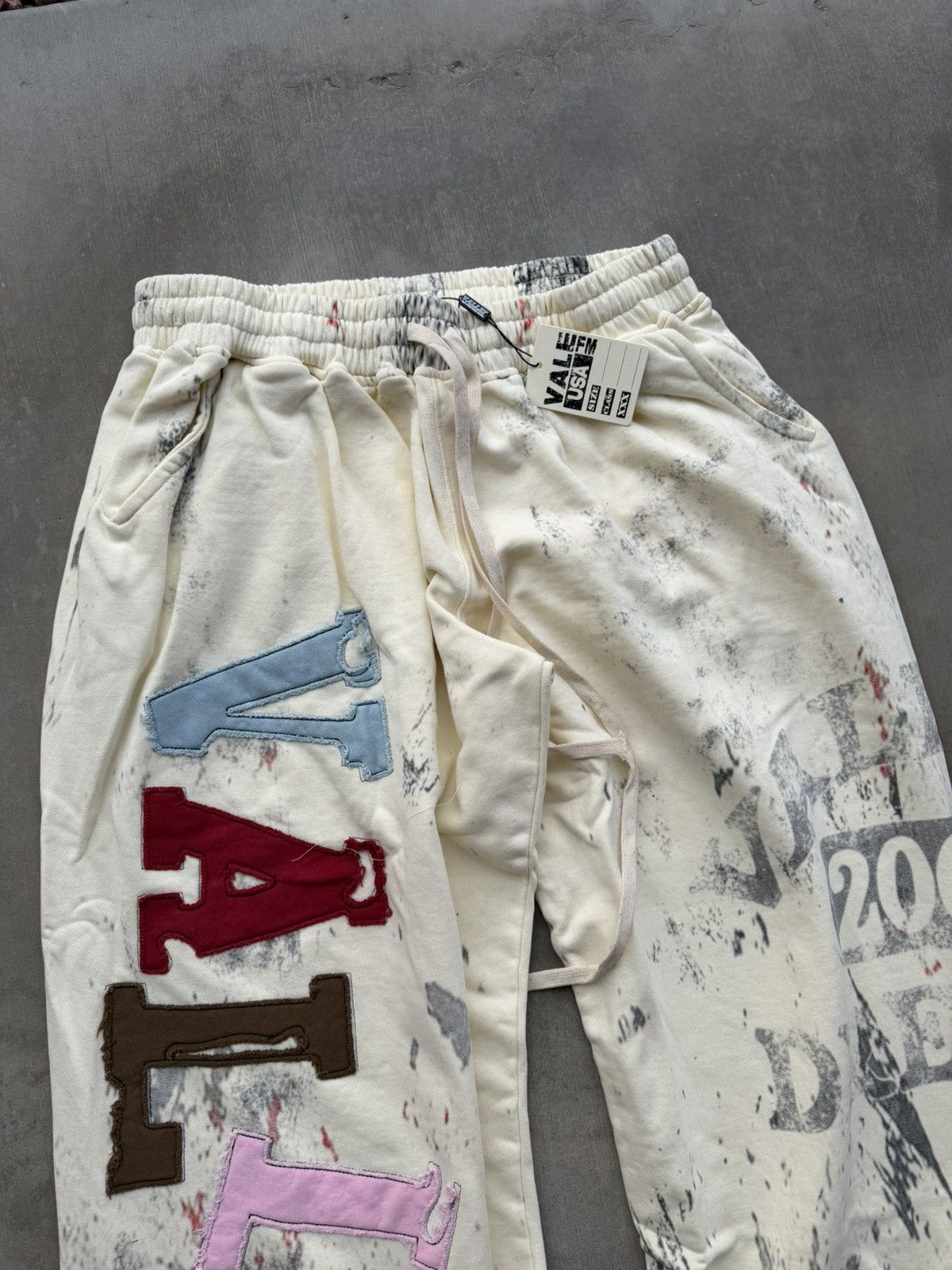 Vale Vale Forever Picasso Sweatpants NWT Size Large Size US 34 / EU 50 - 5 Thumbnail