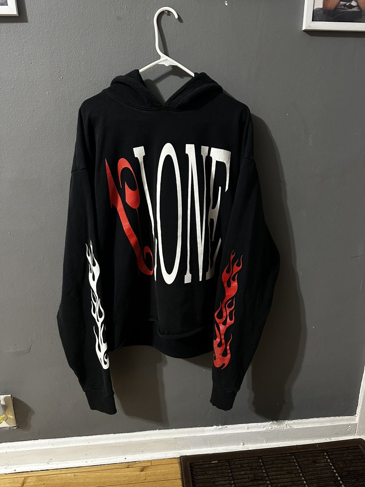 Palm Angels × Vlone VLONE X PALM ANGELS RED FLAME CROPPED HOODIE Size US M / EU 48-50 / 2 - 1 Thumbnail