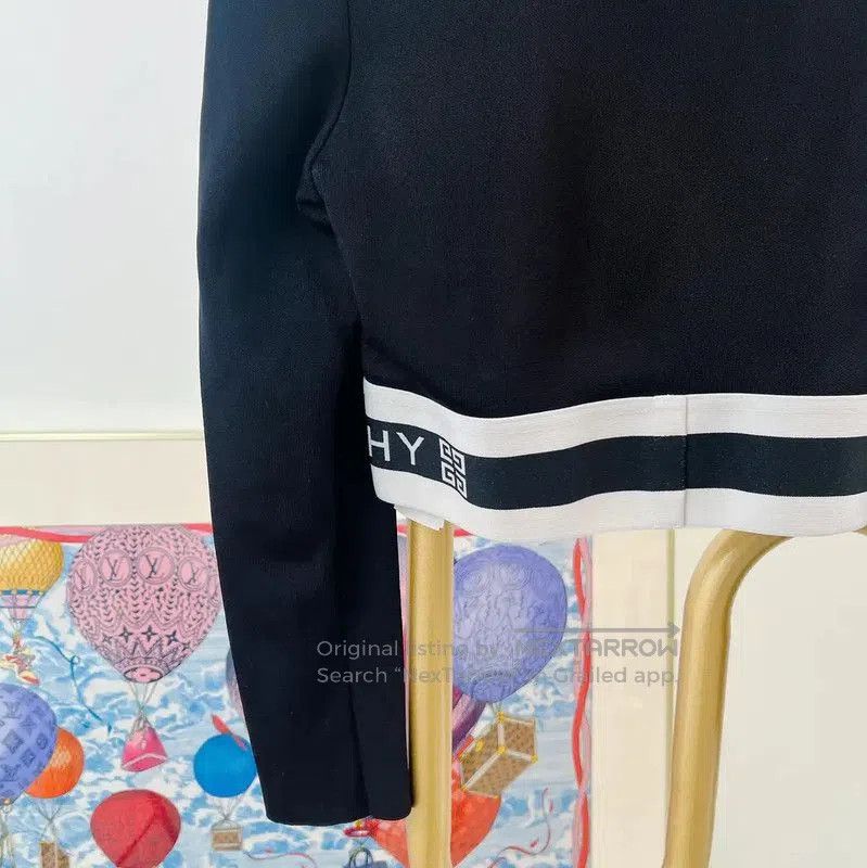 Givenchy Givenchy Black Long Sleeve Cropped Sweatshirt . Size M / US 6-8 / IT 42-44 - 6 Thumbnail