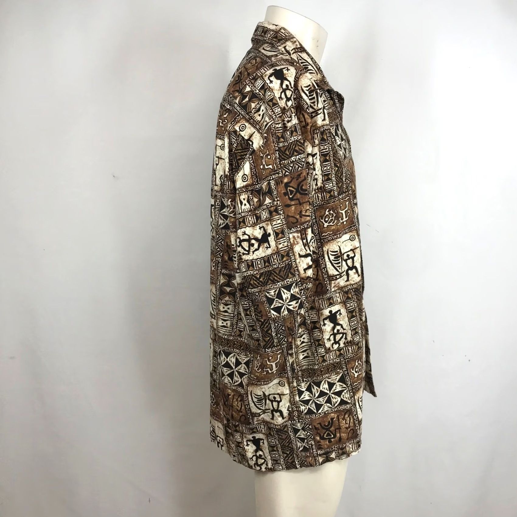 Vintage VINTAGE Blue Turtle Shirt Hawaiian Button-Up Short Sleeve Collared Brown Tribal Petroglyph Geometric XL Mens Size US XL / EU 56 / 4 - 4 Thumbnail