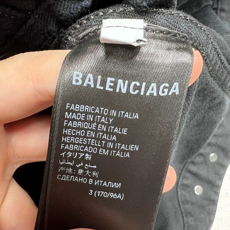 Balenciaga Balenciaga &Adidas three-leaf clover joint destruction den Size US L / EU 52-54 / 3 - 5 Thumbnail