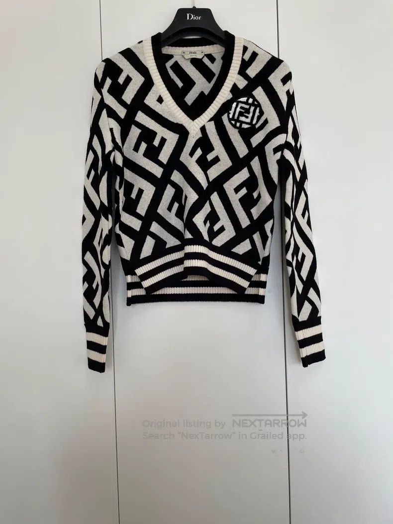 Fendi Fendi All-over Print Sweater Size XS / US 0-2 / IT 36-38 - 1 Thumbnail