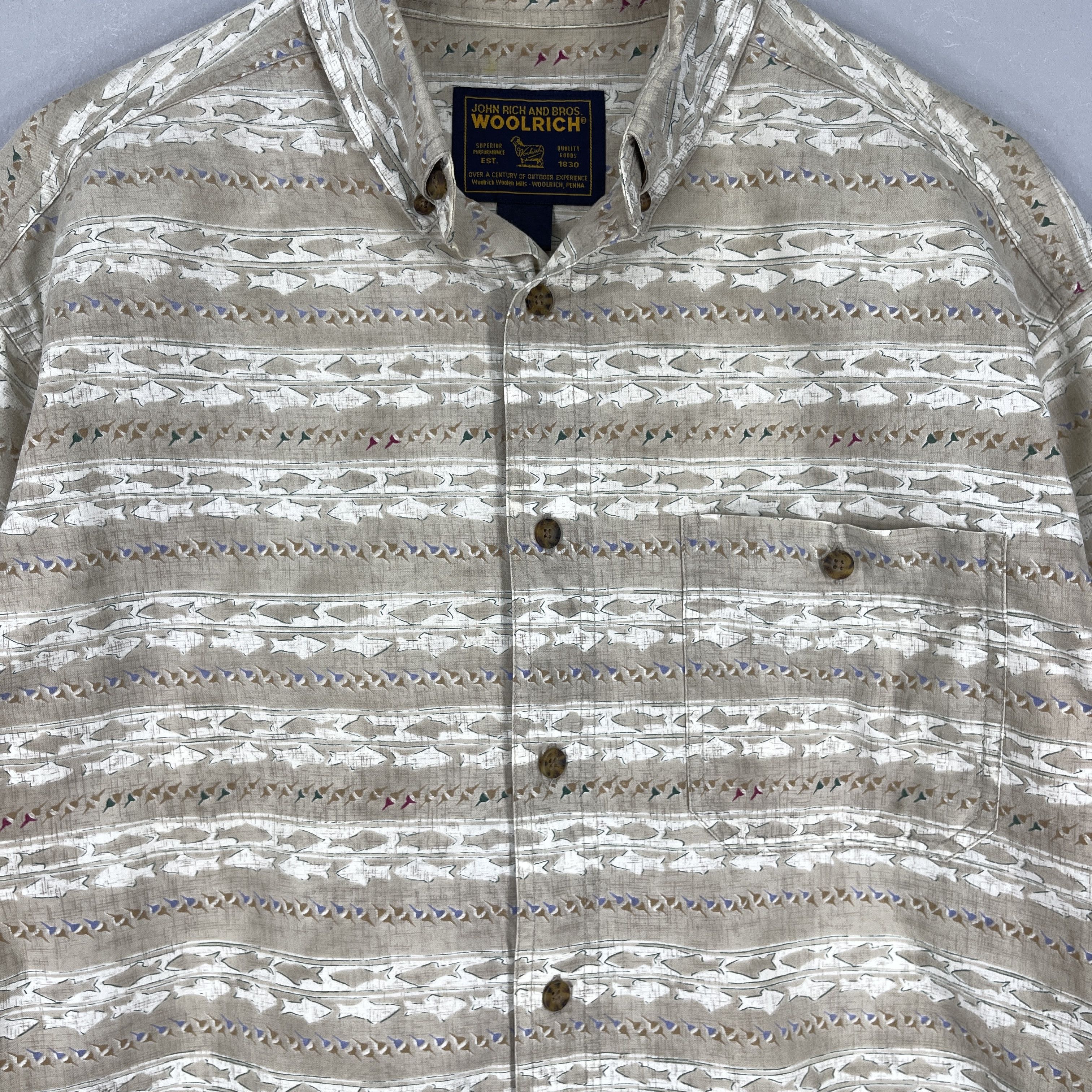 Woolrich Woolen Mills Vintage WOOLRICH Horizontal Fish Motive Printed Shirt Size US L / EU 52-54 / 3 - 2 Thumbnail