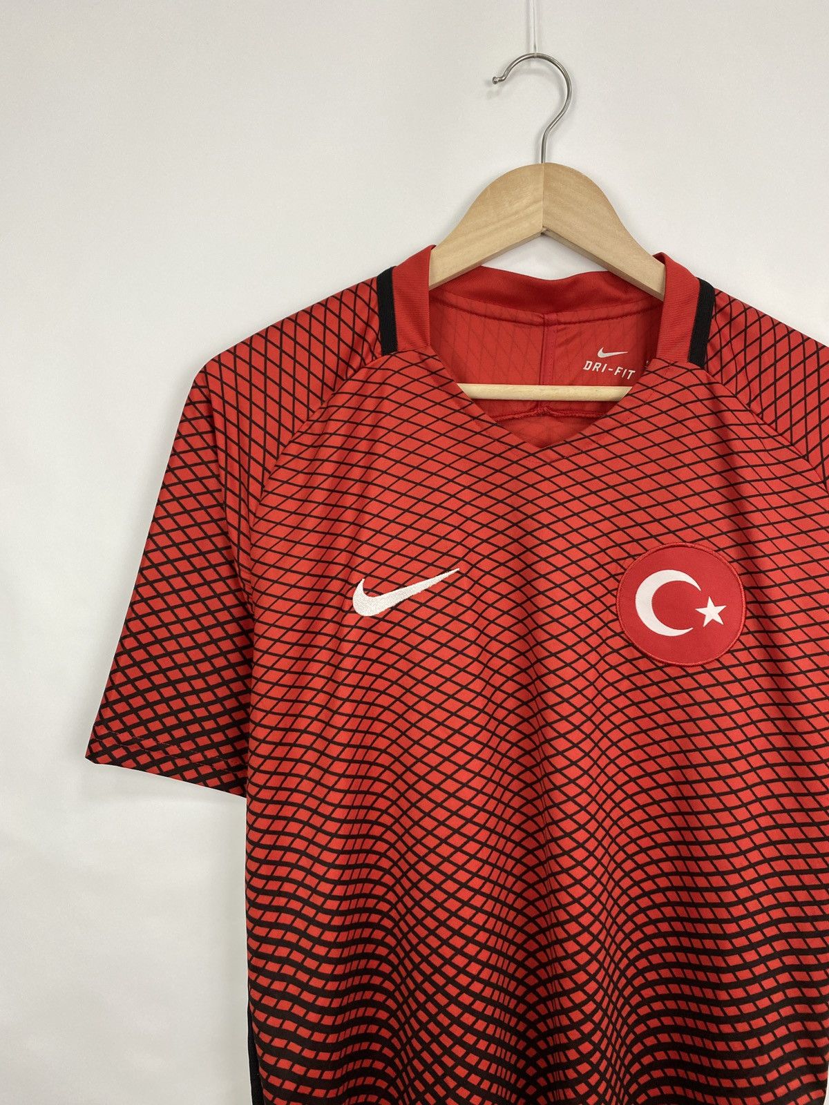 Nike 🇹🇷 2016 Nike Turkiye Soccer Jersey T-Shirt Y2K Turkey Y2K Size US M / EU 48-50 / 2 - 2 Thumbnail