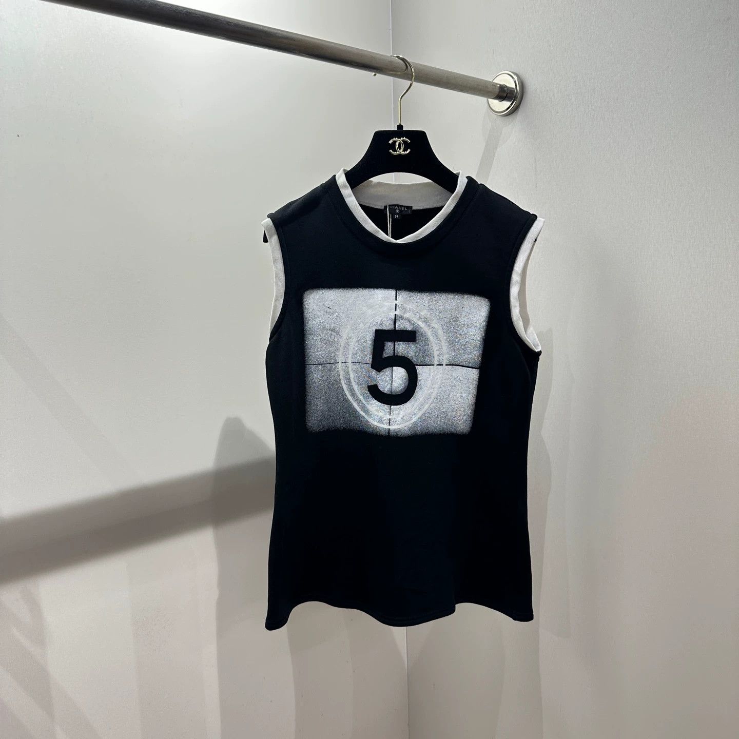 Chanel Chanel Women's N°5 Target Cotton Tank 34 Apr104 Size XS / US 0-2 / IT 36-38 - 1 Thumbnail