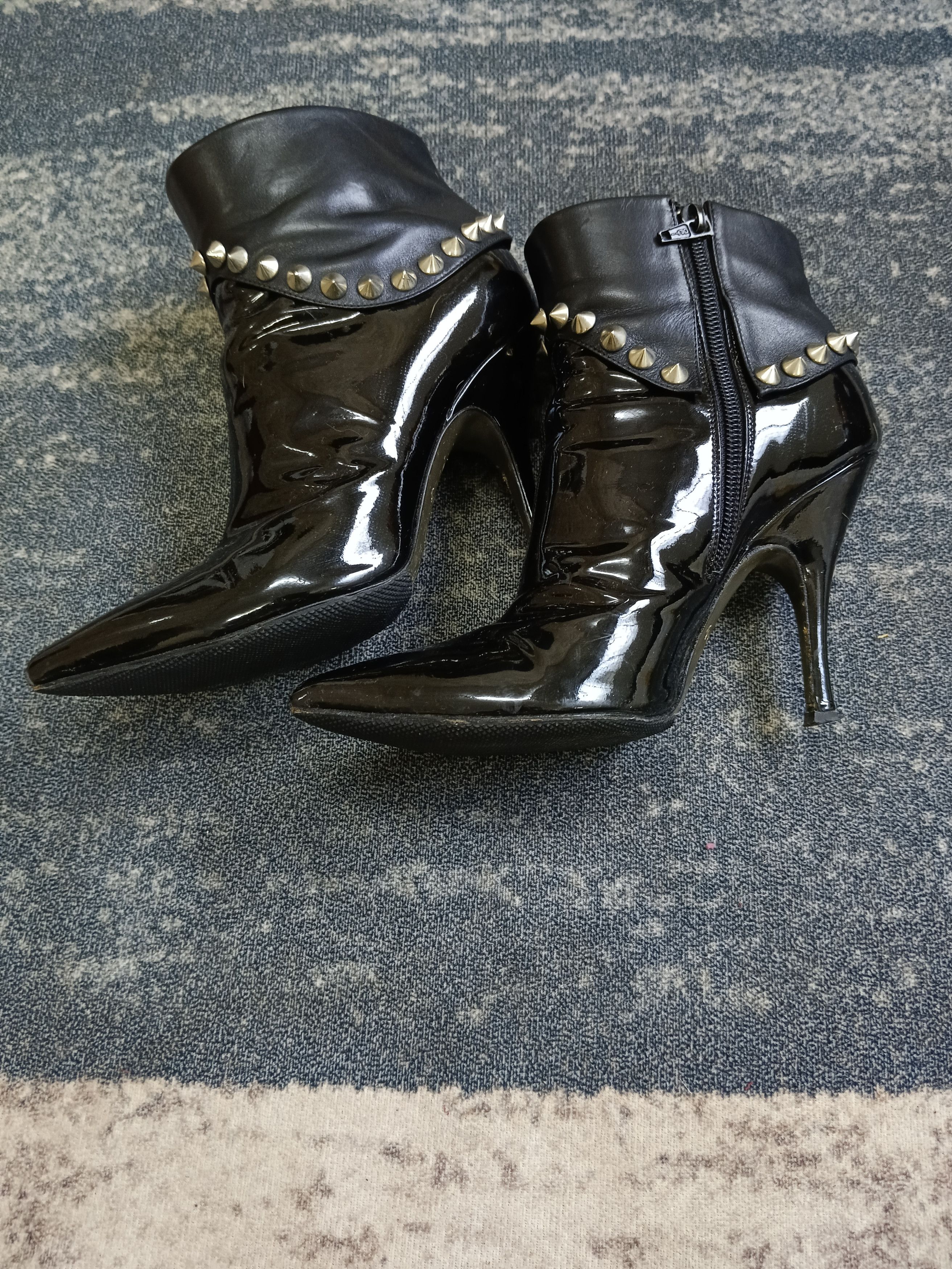 Dolce & Gabbana DOLCE&GABBANA STUDDED Size US 7 / IT 37 - 5 Thumbnail