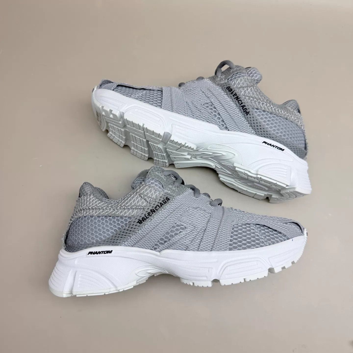 Balenciaga Balenciaga Phantom Gray White 36 Mint Sneakers Size US 5.5 / IT 35.5 - 4 Thumbnail