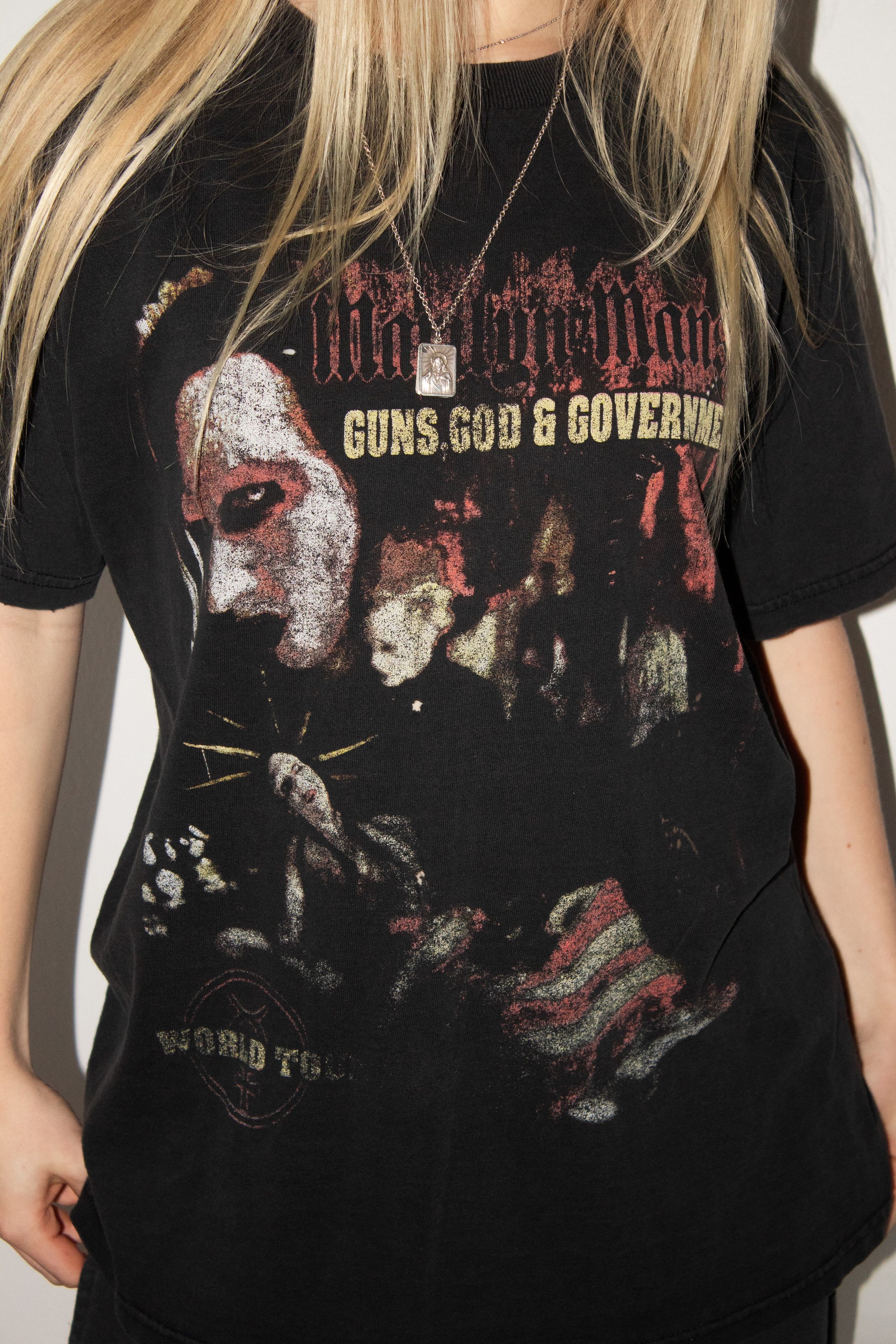 Vintage 🚭MARILYN MANSON VINTAGE GRAIL🚭 GUNS GOD GOVERNMENT T SHIRT Size US L / EU 52-54 / 3 - 1 Thumbnail