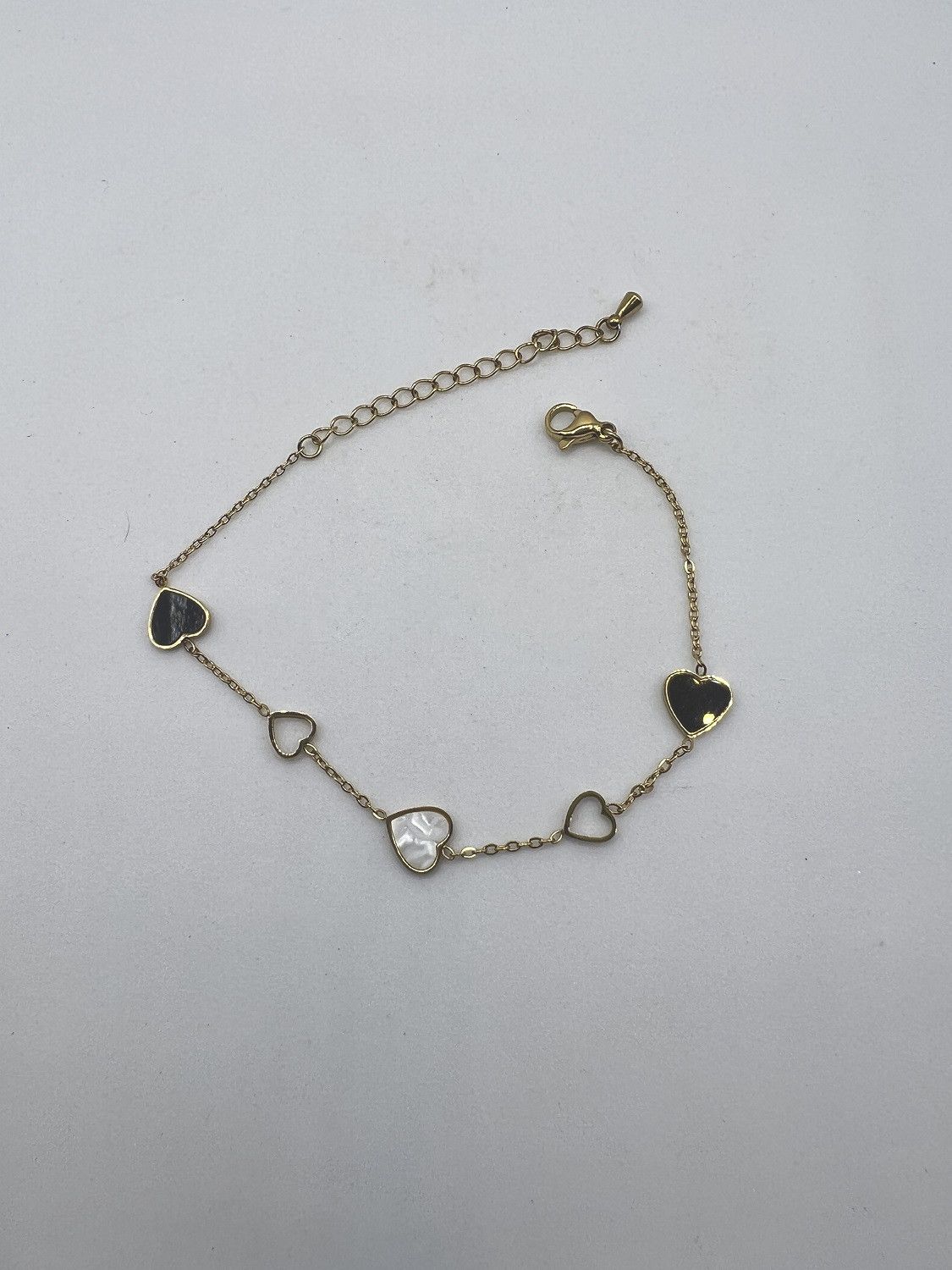 Jewelry Love Hearts Gold Chain Bracelet Size ONE SIZE - 1 Thumbnail