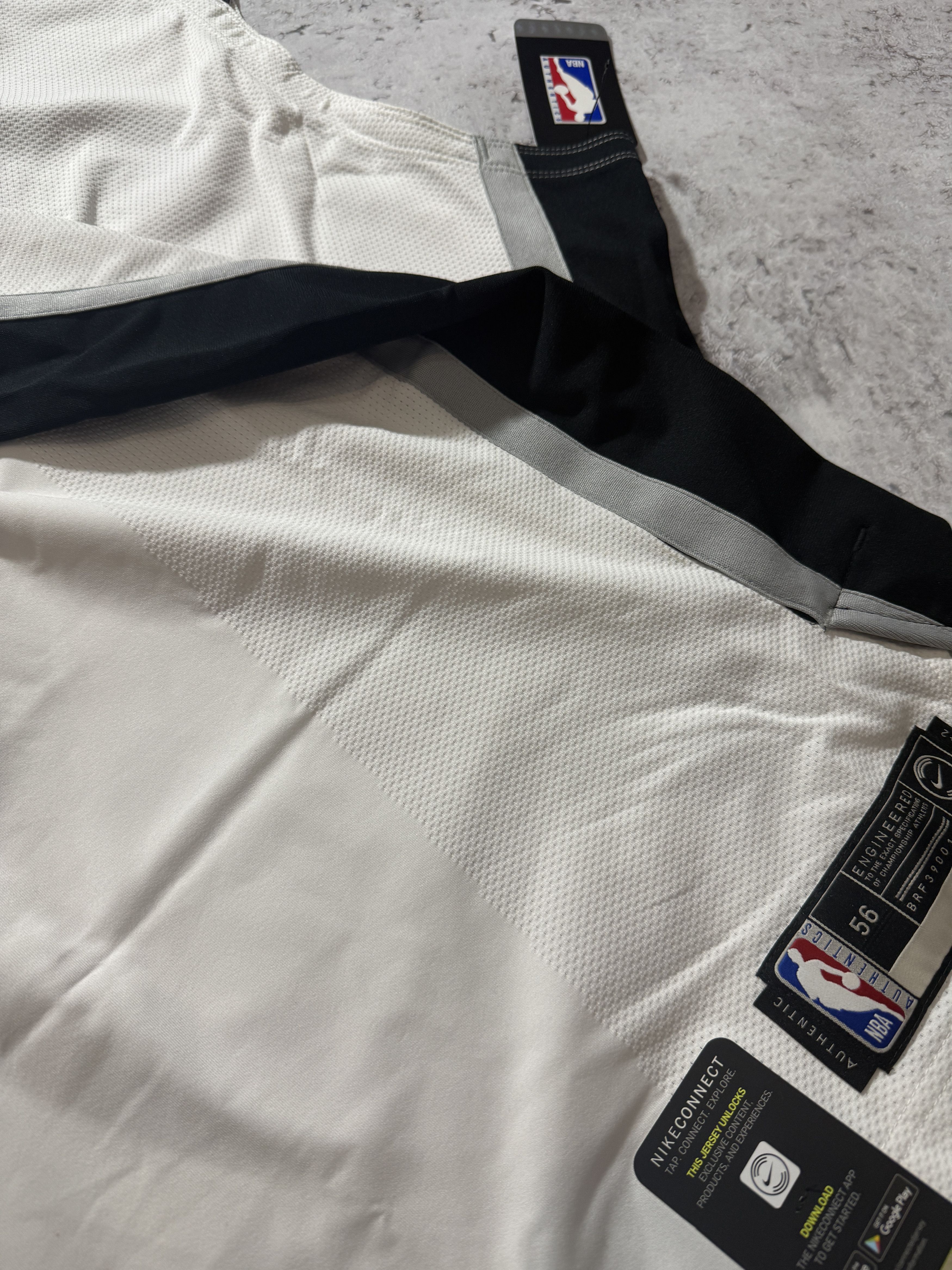 Nike SUN ANTONIO SPURS AUTHENTIC BASKETBALL JERSEY VAPORKNIT 2XL Size US XXL / EU 58 / 5 - 11 Thumbnail