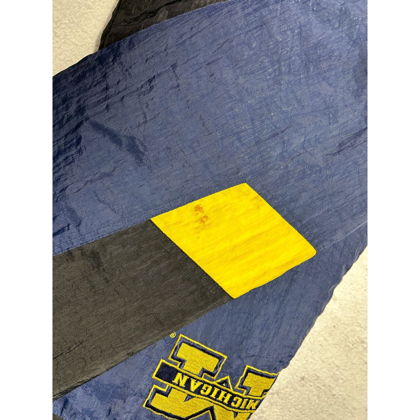 NCAA Vintage 90s NCAA Michigan Insulated Jacket - Men's Large Size US L / EU 52-54 / 3 - 4 Thumbnail
