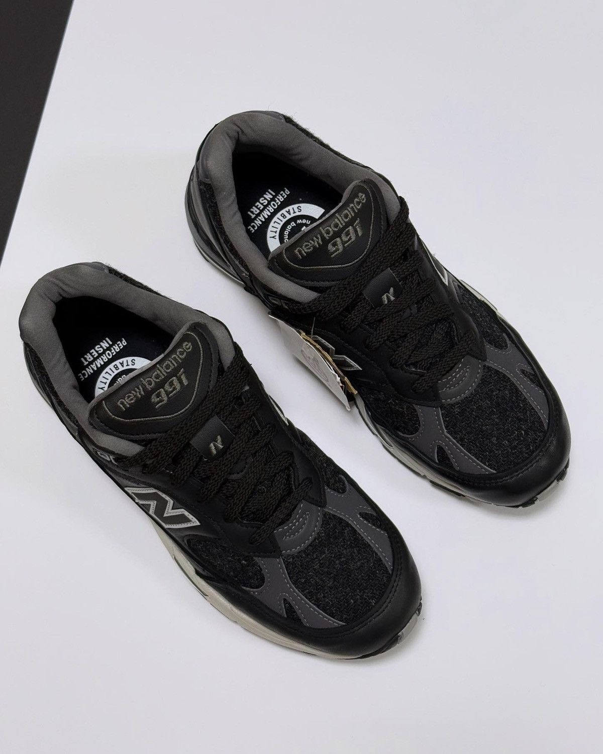 Harris Tweed × New Balance New Balance 991 X Harris Tweed Trainers , Beige Size US 9 / EU 42 - 10 Thumbnail