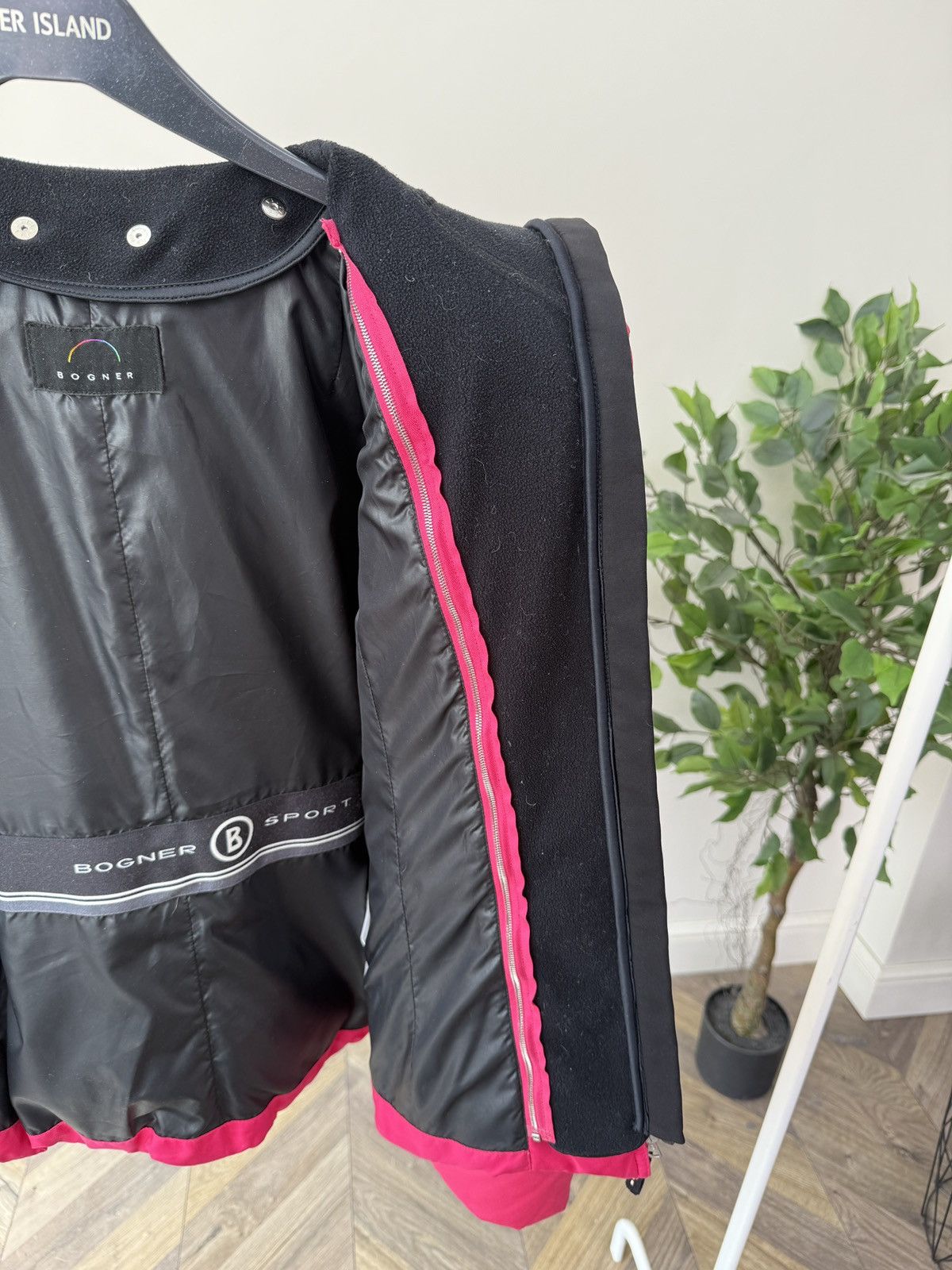Bogner Vintage Bogner Sport Women’s Pink Down Ski Jacket Hooded Size XS / US 0-2 / IT 36-38 - 10 Thumbnail
